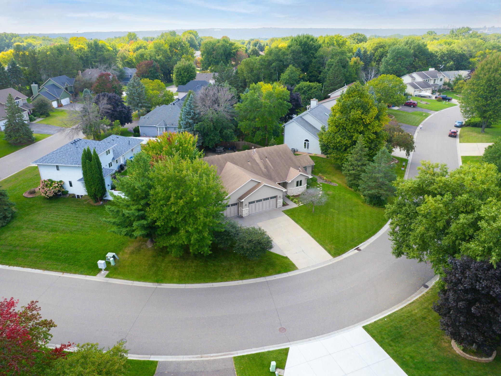 View of Residential at 915 Ferndale Street, Maplewood MN 55119, Maplewood (5 of 35) - Mike Wilen | Minnesota Team Real Estate