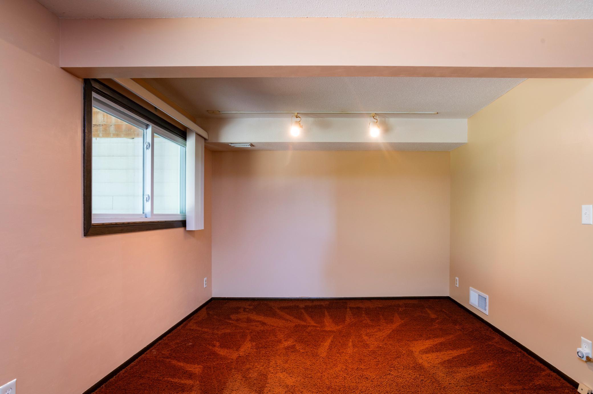View of Residential at 10520 Decatur Avenue, Bloomington MN 55438, Bloomington (21 of 25) - Mike Wilen | Minnesota Team Real Estate