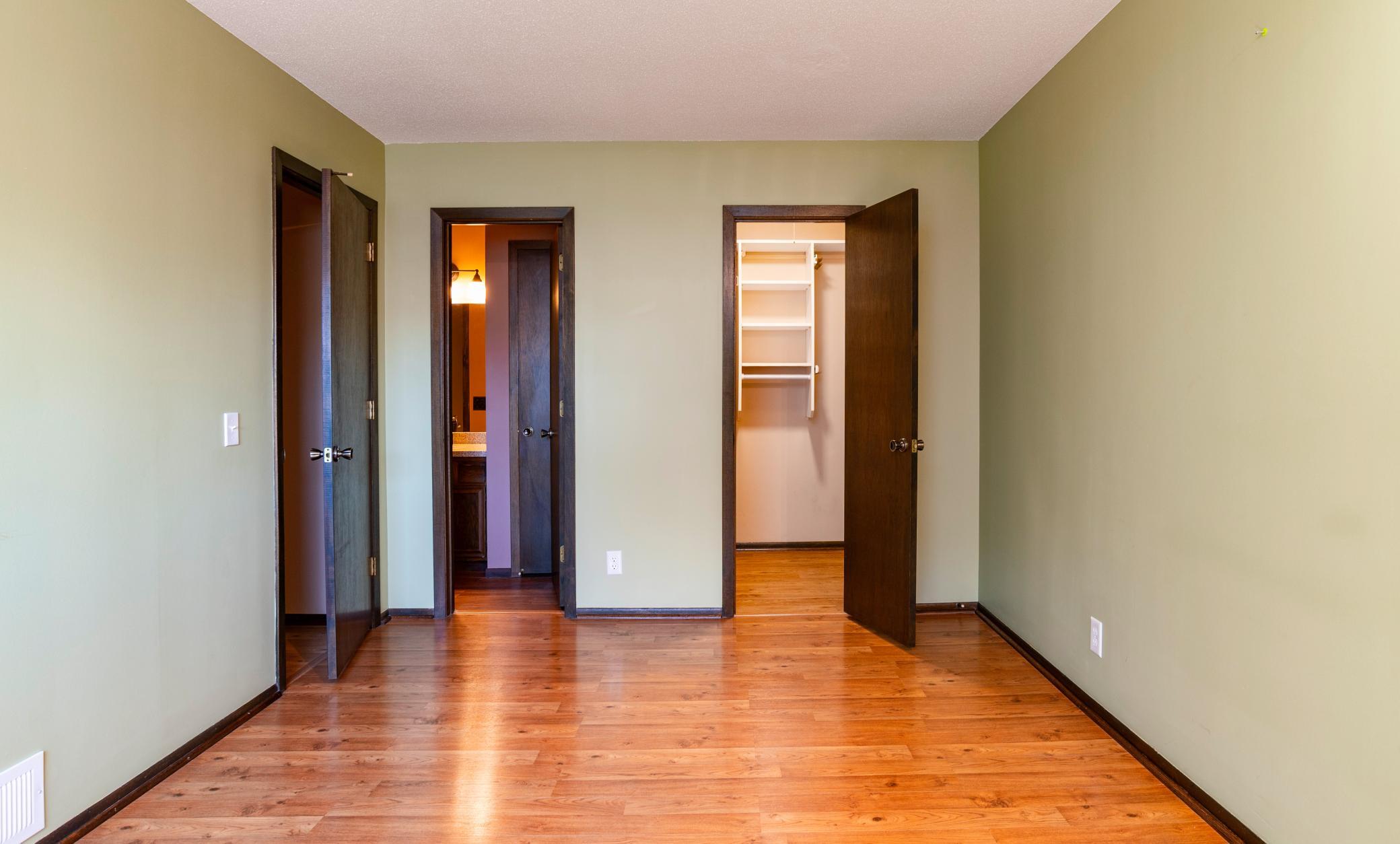 View of Residential at 10520 Decatur Avenue, Bloomington MN 55438, Bloomington (13 of 25) - Mike Wilen | Minnesota Team Real Estate