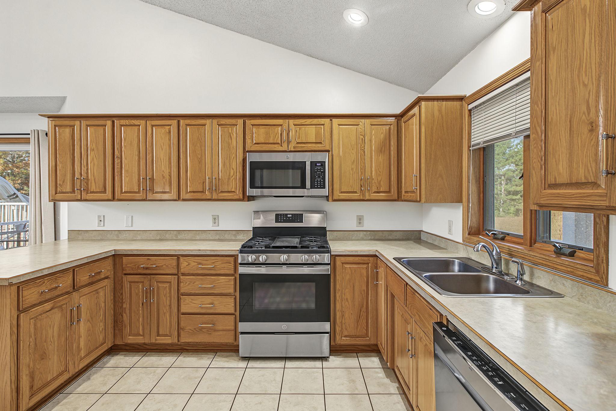 View of Residential at 10095 367th Street, North Branch MN 55056, North Branch (7 of 58) - Mike Wilen | Minnesota Team Real Estate