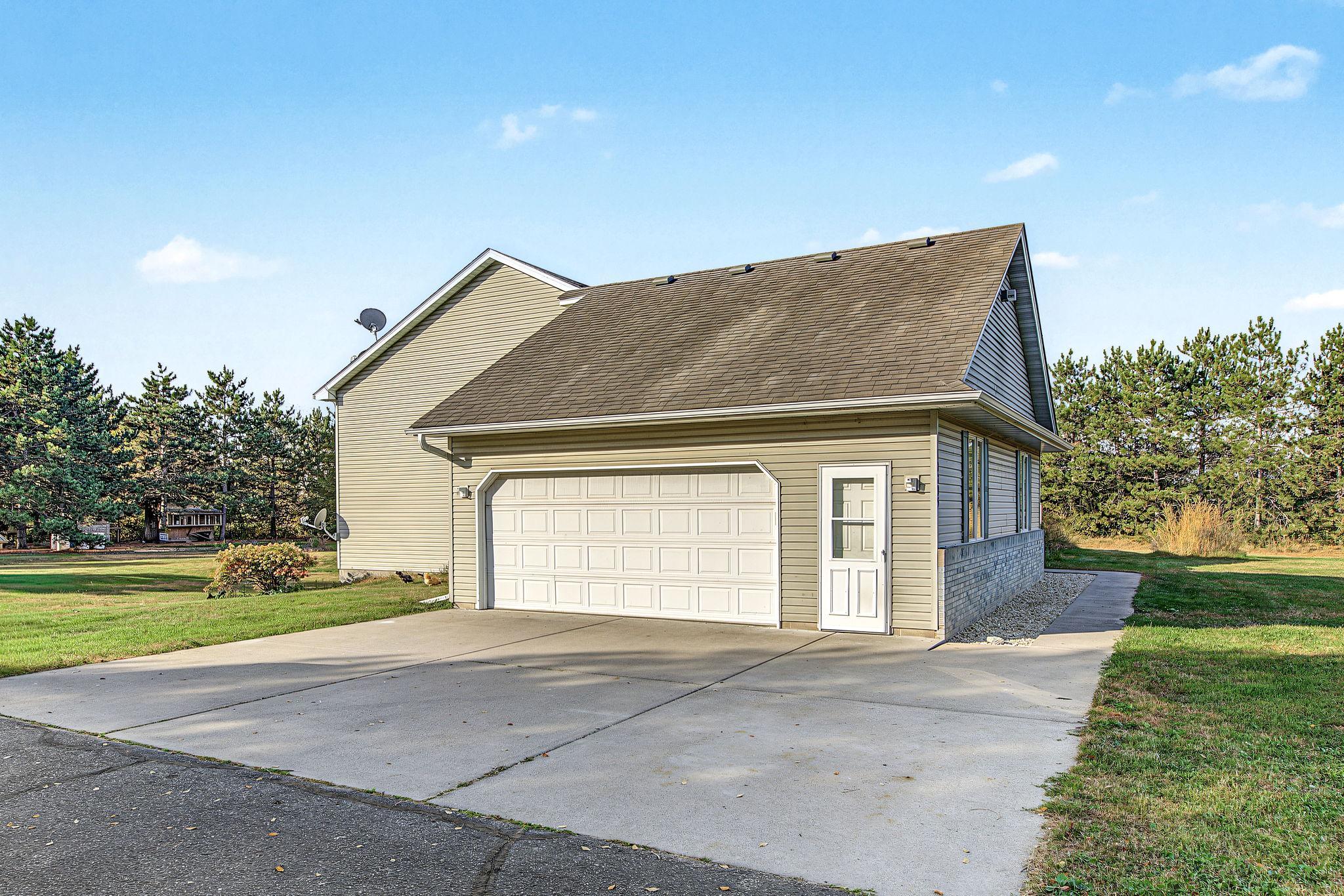 View of Residential at 10095 367th Street, North Branch MN 55056, North Branch (11 of 58) - Mike Wilen | Minnesota Team Real Estate
