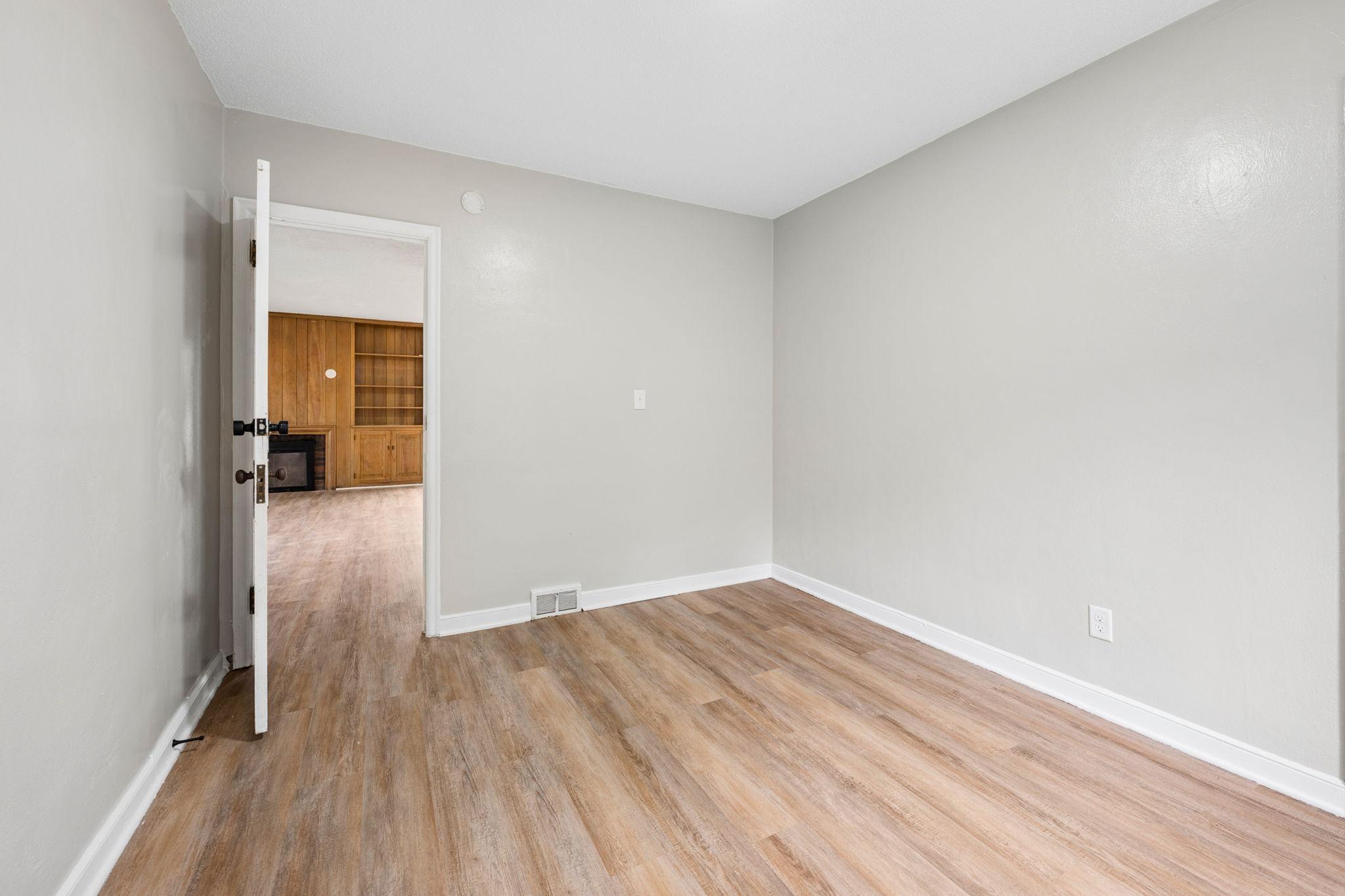 View of Residential Income at 704 8th Avenue, Saint Cloud MN 56301, Saint Cloud (9 of 34) - Mike Wilen | Minnesota Team Real Estate