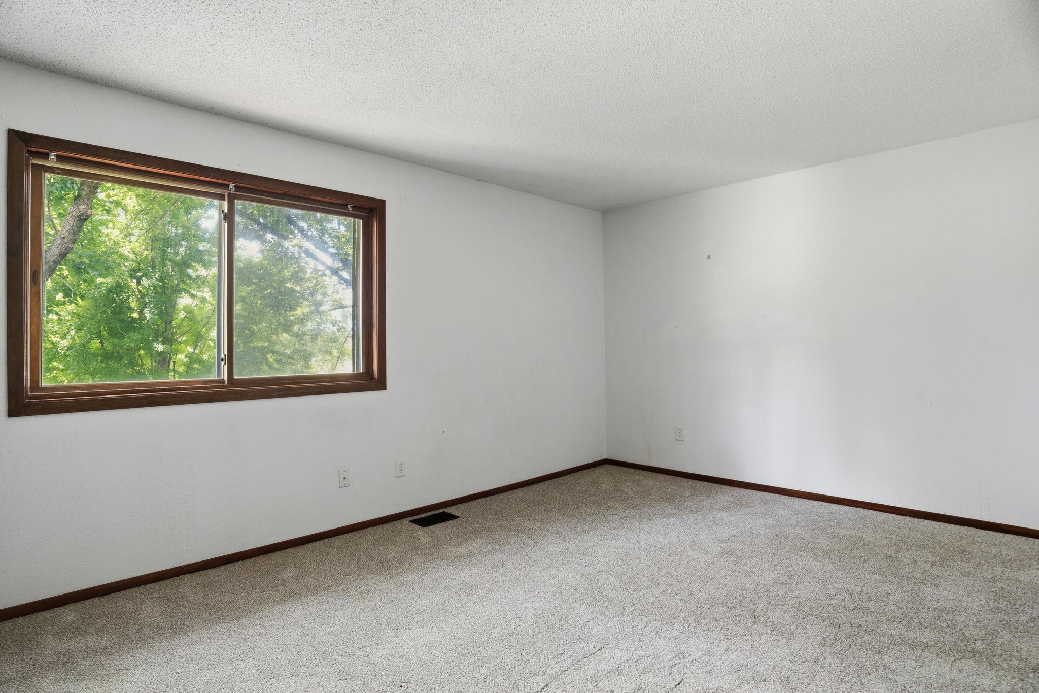 View of Residential at 2455 Crestwood Drive, North Saint Paul MN 55109, North Saint Paul (11 of 34) - Mike Wilen | Minnesota Team Real Estate