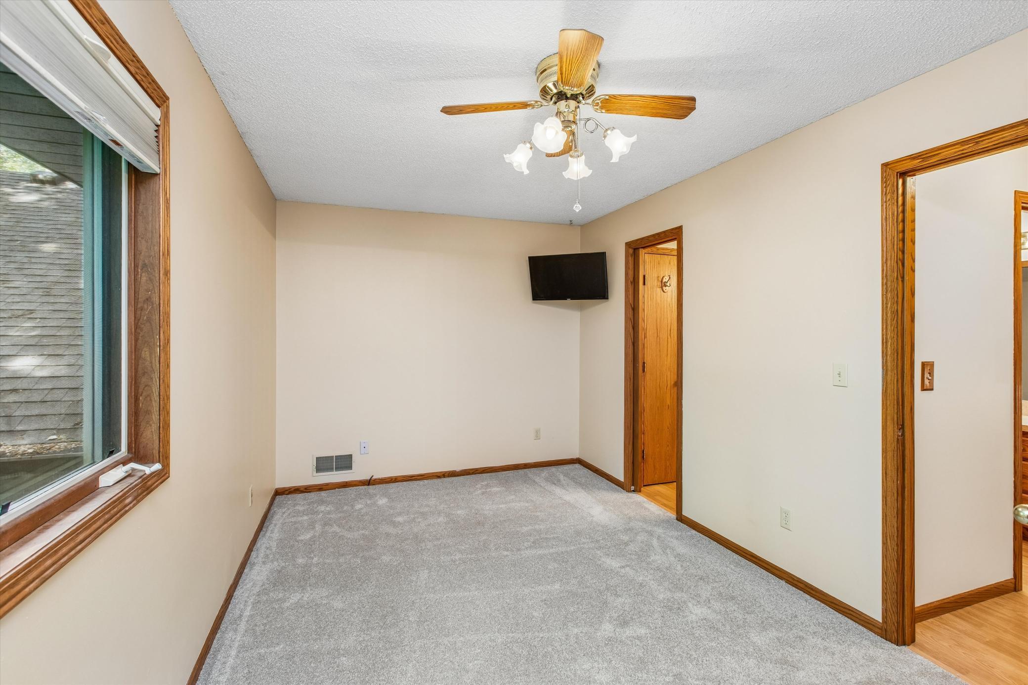 View of Residential at 326 Warner Avenue, Mahtomedi MN 55115, Mahtomedi (17 of 37) - Mike Wilen | Minnesota Team Real Estate