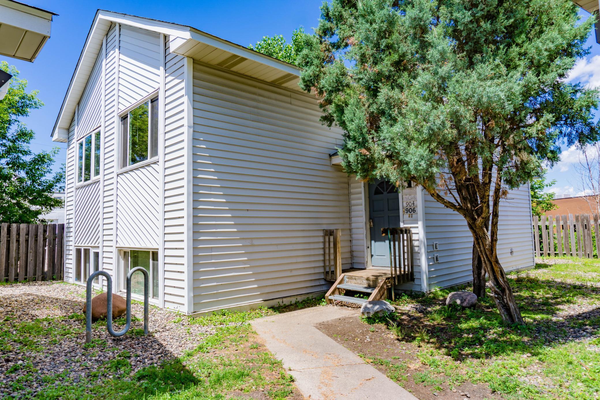 View of Residential Income at 904 9th Avenue, Minneapolis MN 55414, Minneapolis - Mike Wilen | Minnesota Team Real Estate