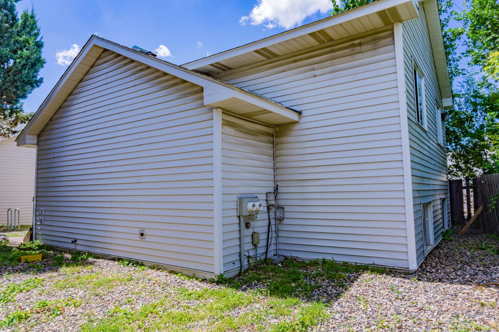 View of Residential Income at 904 9th Avenue, Minneapolis MN 55414, Minneapolis (3 of 35) - Mike Wilen | Minnesota Team Real Estate