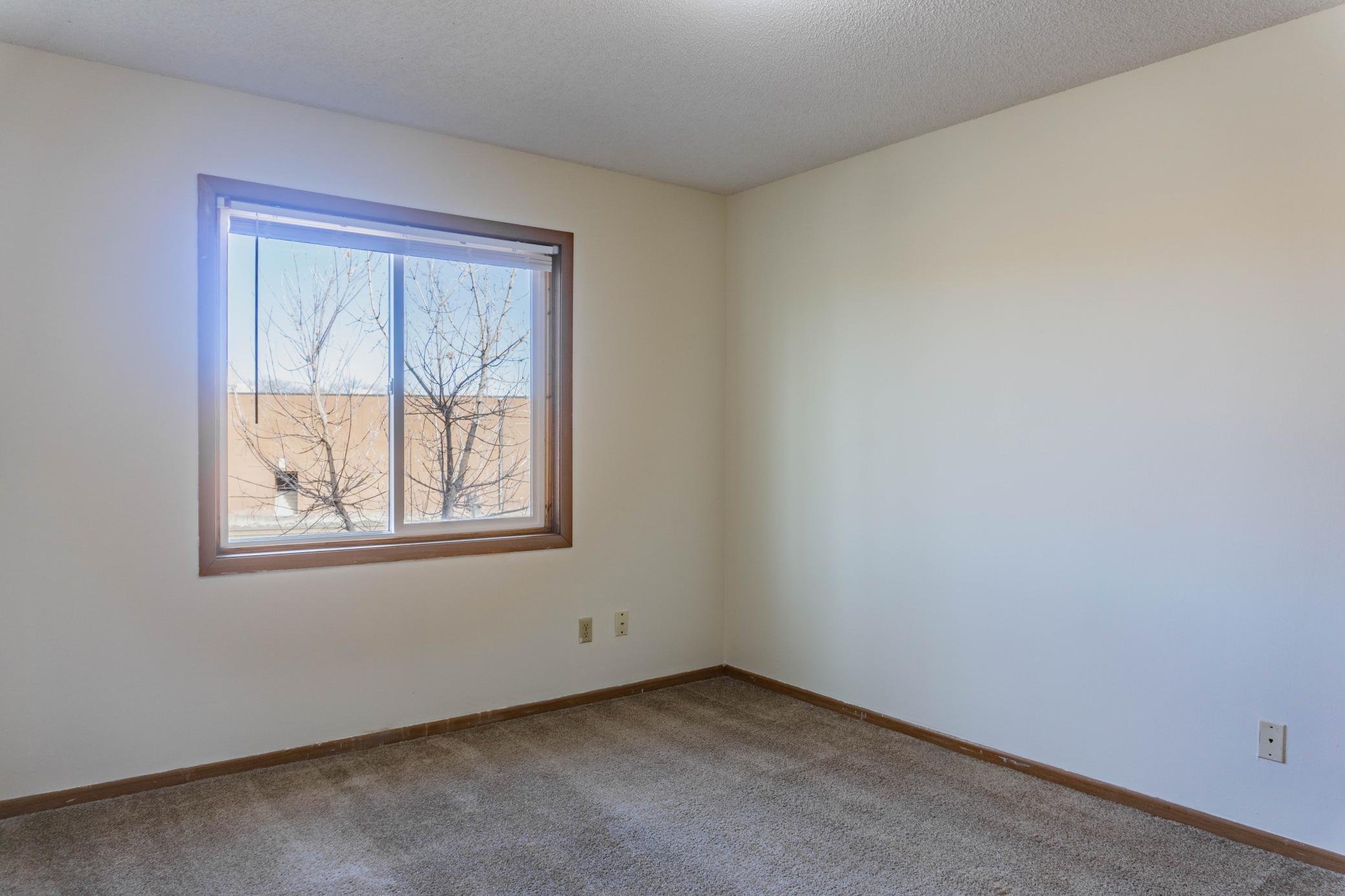 View of Residential Income at 904 9th Avenue, Minneapolis MN 55414, Minneapolis (15 of 35) - Mike Wilen | Minnesota Team Real Estate