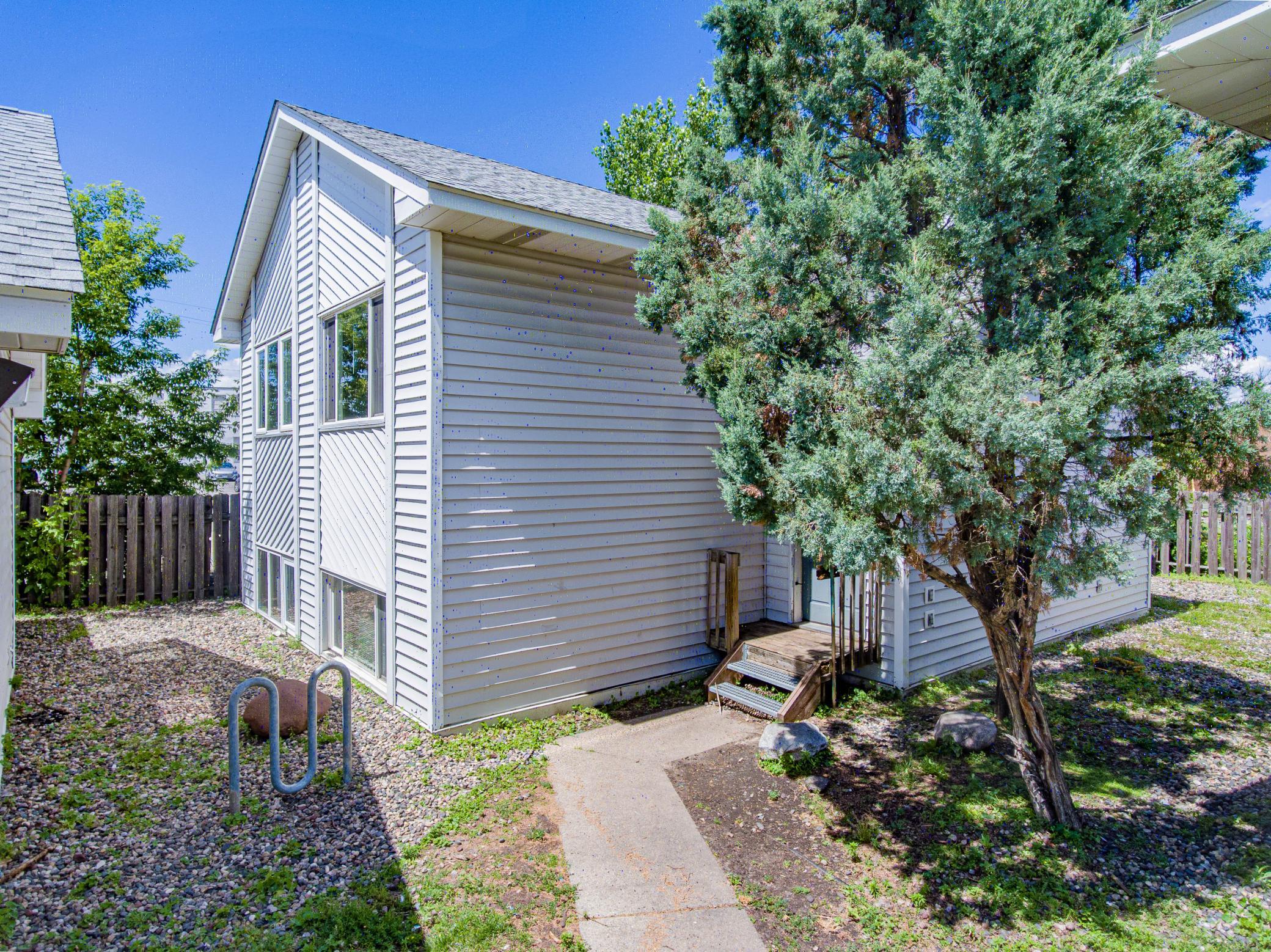 View of Residential Income at 904 9th Avenue, Minneapolis MN 55414, Minneapolis (24 of 35) - Mike Wilen | Minnesota Team Real Estate