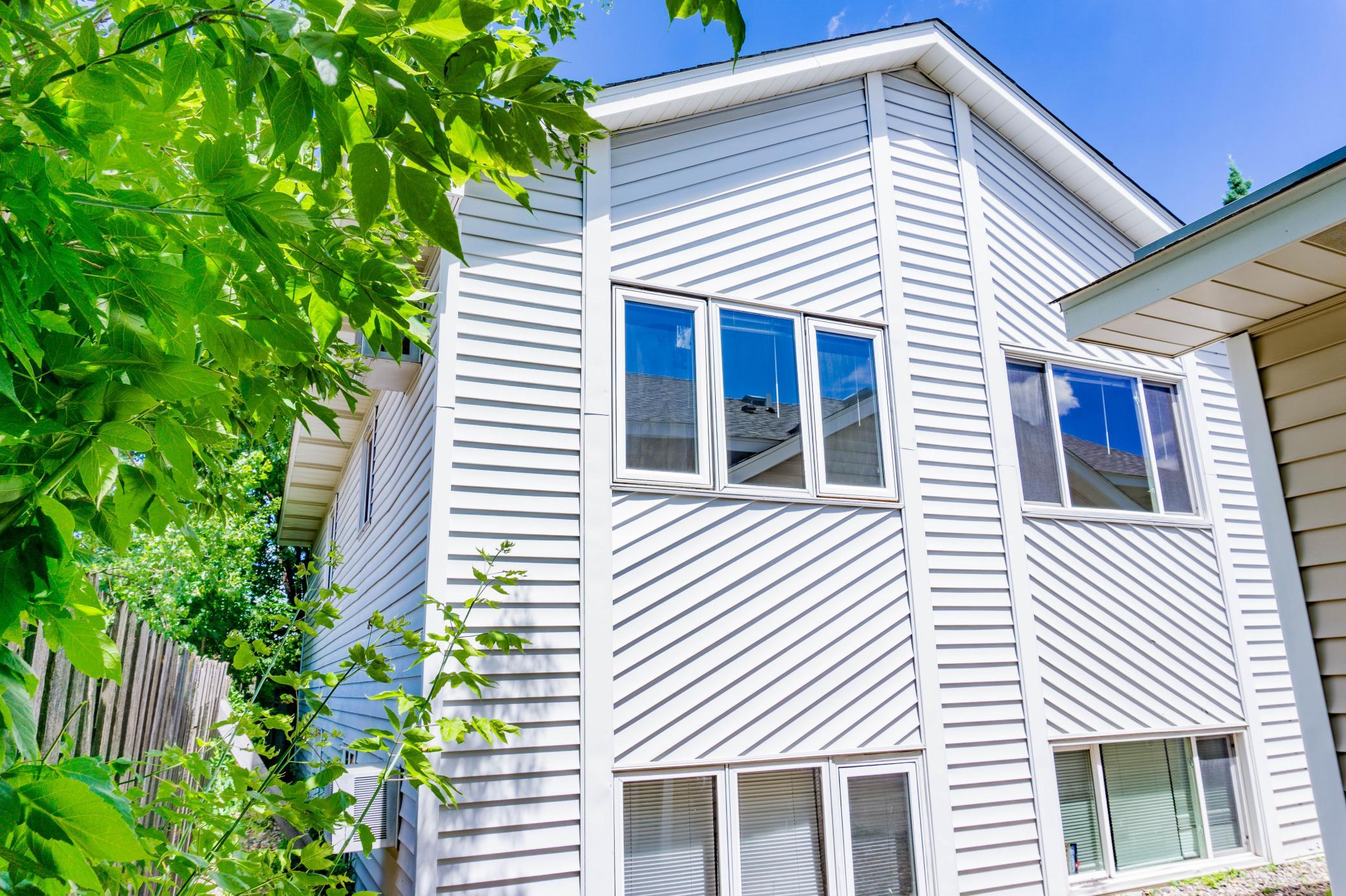 View of Residential Income at 904 9th Avenue, Minneapolis MN 55414, Minneapolis (25 of 35) - Mike Wilen | Minnesota Team Real Estate