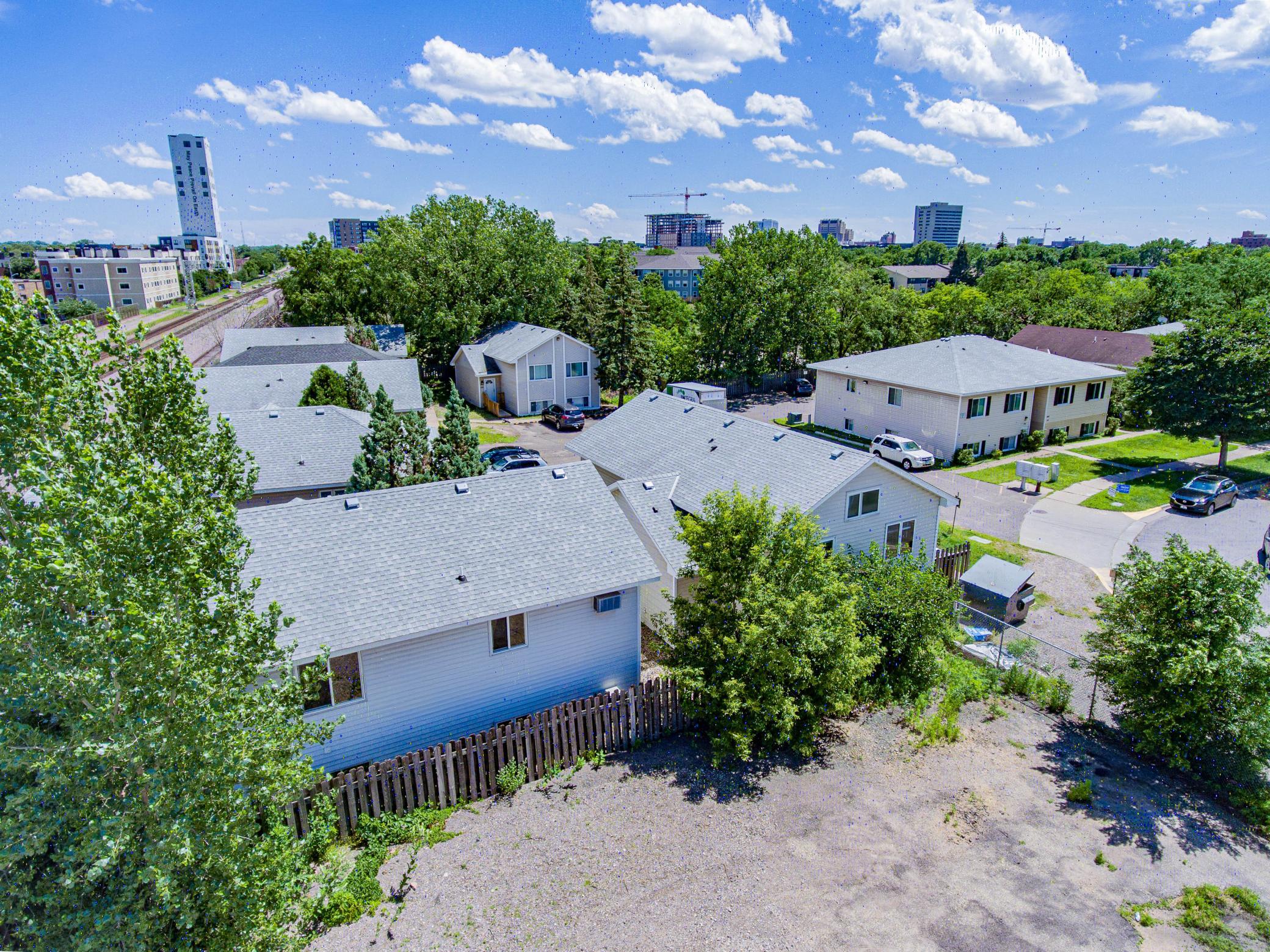 View of Residential Income at 904 9th Avenue, Minneapolis MN 55414, Minneapolis (28 of 35) - Mike Wilen | Minnesota Team Real Estate