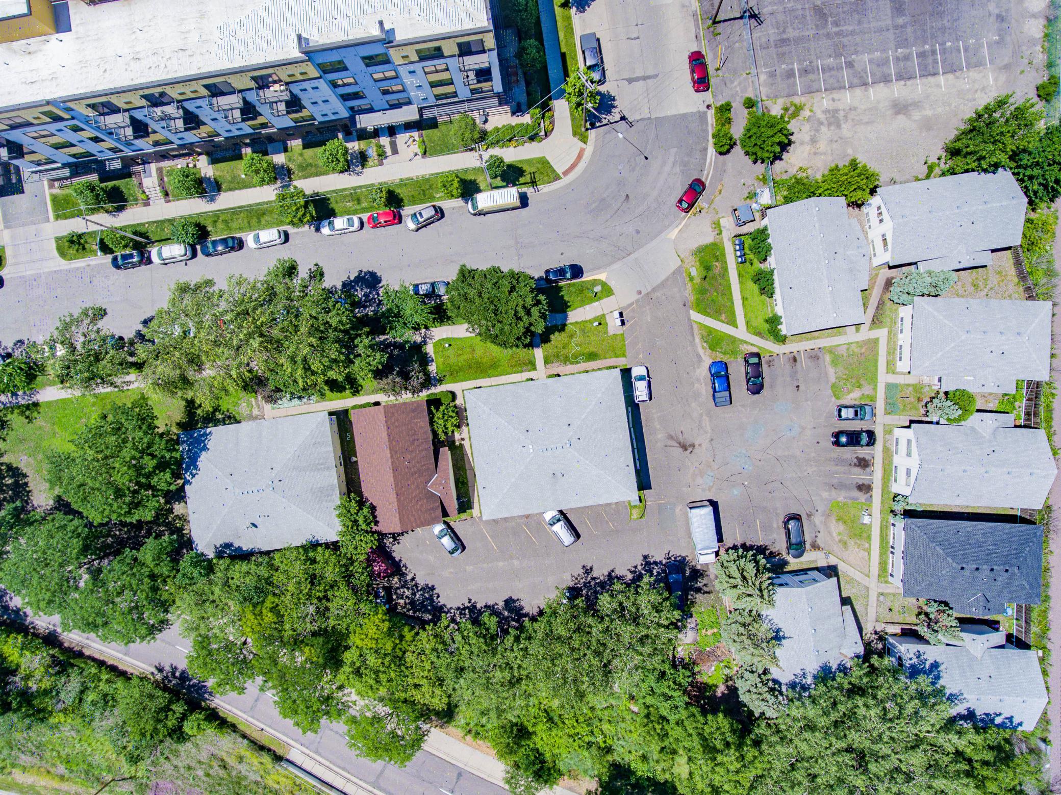 View of Residential Income at 904 9th Avenue, Minneapolis MN 55414, Minneapolis (33 of 35) - Mike Wilen | Minnesota Team Real Estate