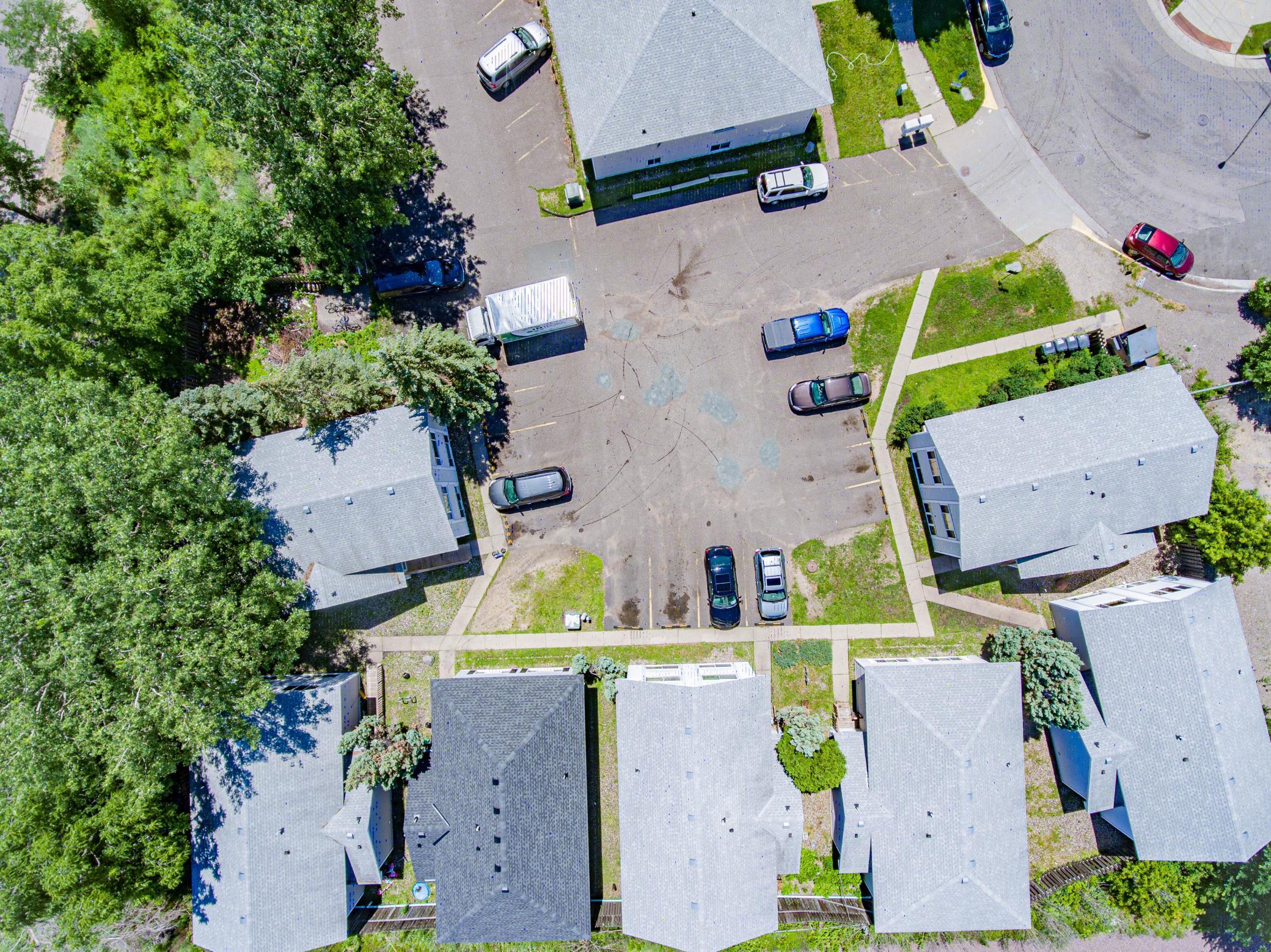View of Residential Income at 904 9th Avenue, Minneapolis MN 55414, Minneapolis (34 of 35) - Mike Wilen | Minnesota Team Real Estate