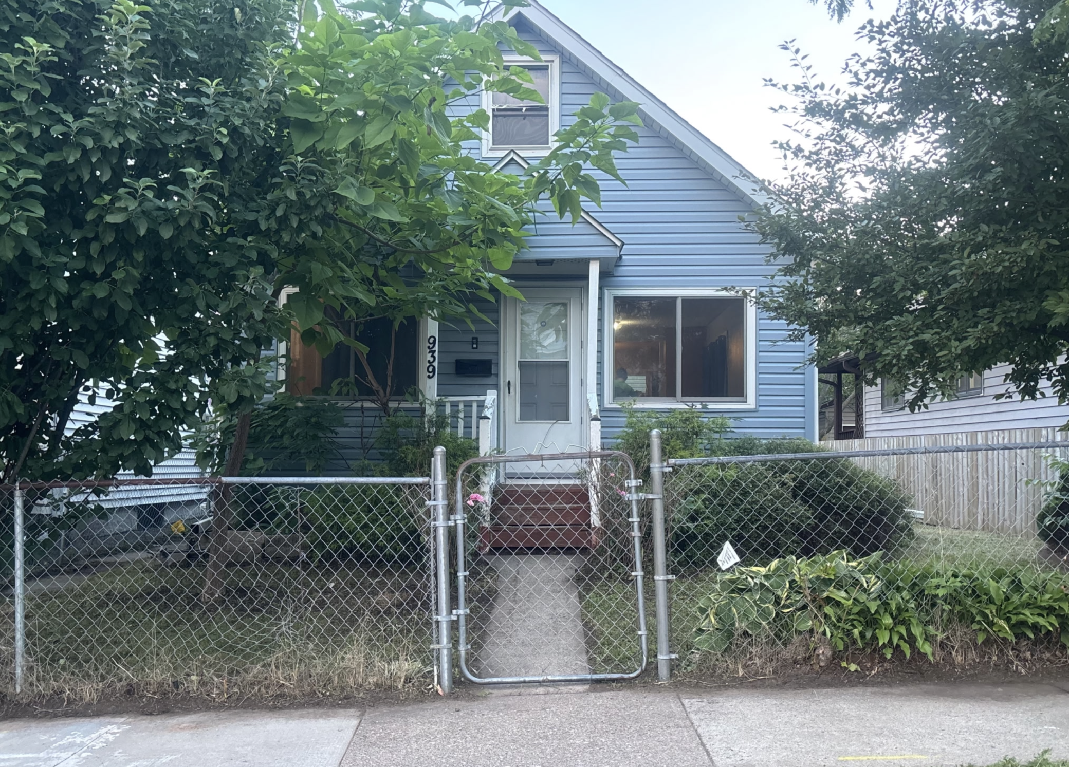 View of Single Family at 939 Earl Street, Saint Paul - Mike Wilen | Minnesota Team Real Estate