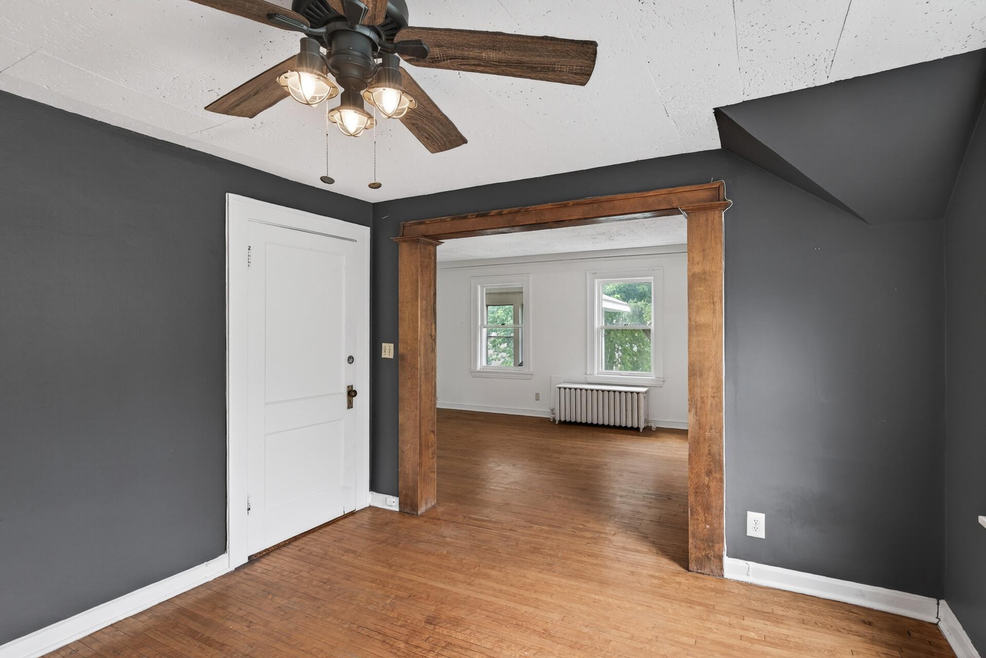 View of Residential Income at 1034 14th Avenue, Minneapolis MN 55414, Minneapolis (16 of 37) - Mike Wilen | Minnesota Team Real Estate