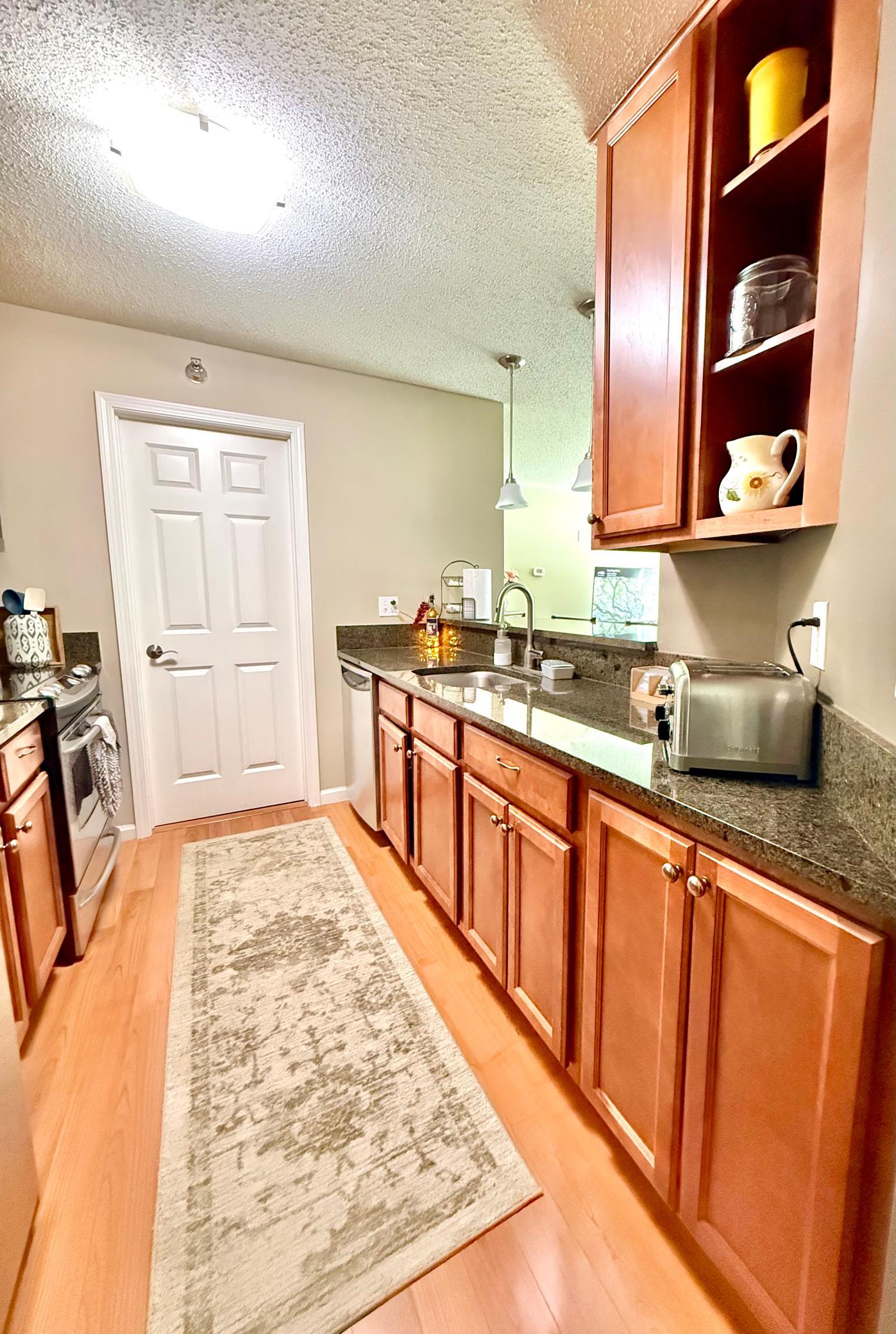 View of Residential at 5998 Chasewood Parkway #002, Minnetonka MN 55343, Minnetonka (10 of 44) - Mike Wilen | Minnesota Team Real Estate
