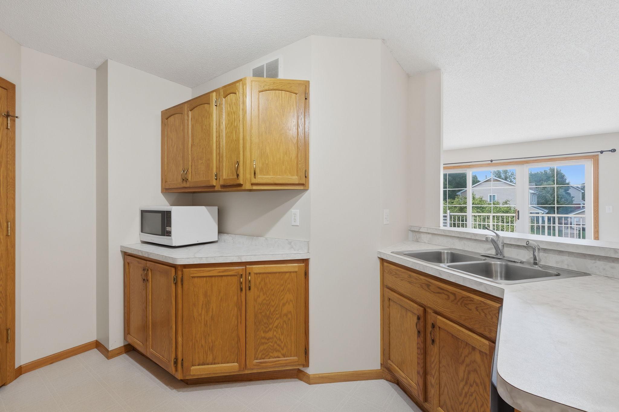 View of Residential at 2213 117th Street, Burnsville MN 55337, Burnsville (11 of 27) - Mike Wilen | Minnesota Team Real Estate