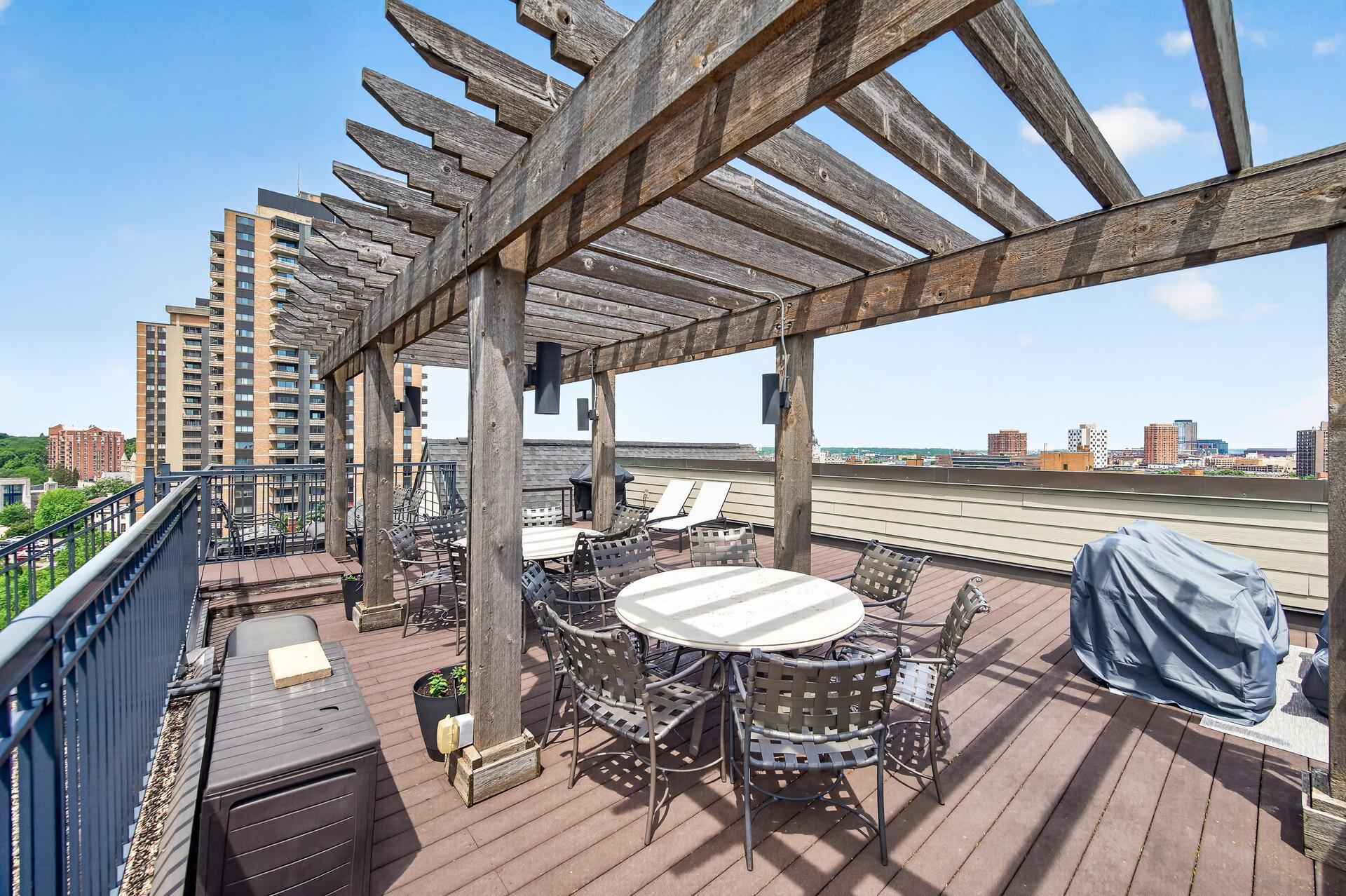 View of Residential at 301 Clifton Avenue #1A, Minneapolis MN 55403, Minneapolis (38 of 39) - Mike Wilen | Minnesota Team Real Estate