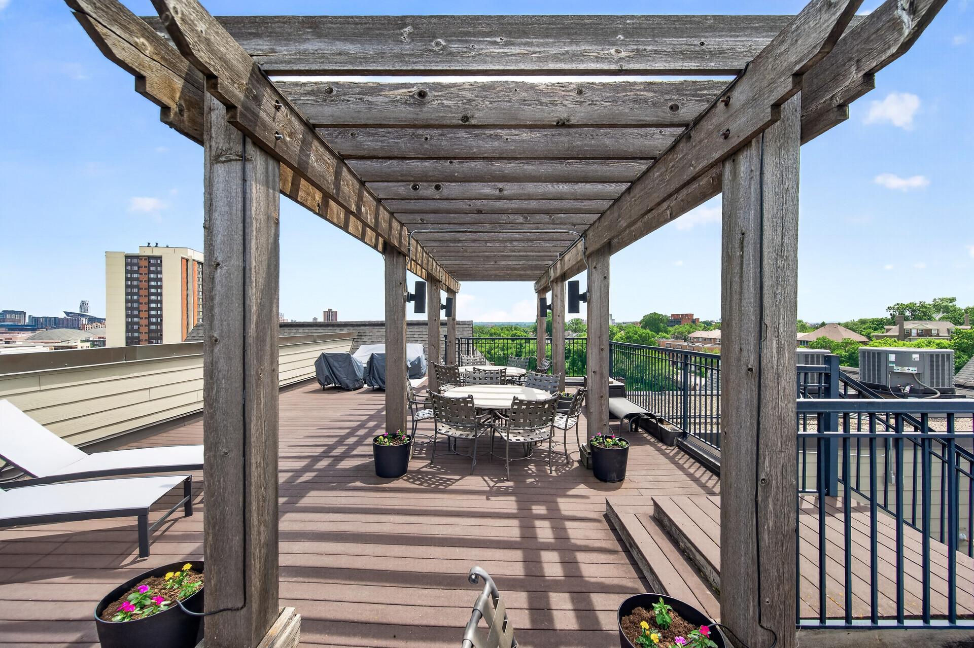 View of Residential at 301 Clifton Avenue #1A, Minneapolis MN 55403, Minneapolis (36 of 39) - Mike Wilen | Minnesota Team Real Estate