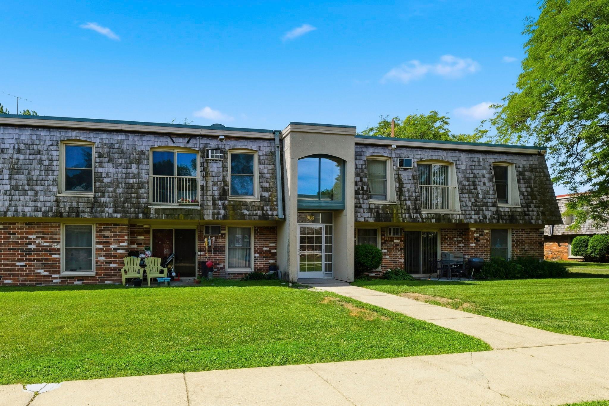 View of Residential at 908 9th Avenue #7, Hopkins MN 55343, Hopkins (17 of 20) - Mike Wilen | Minnesota Team Real Estate