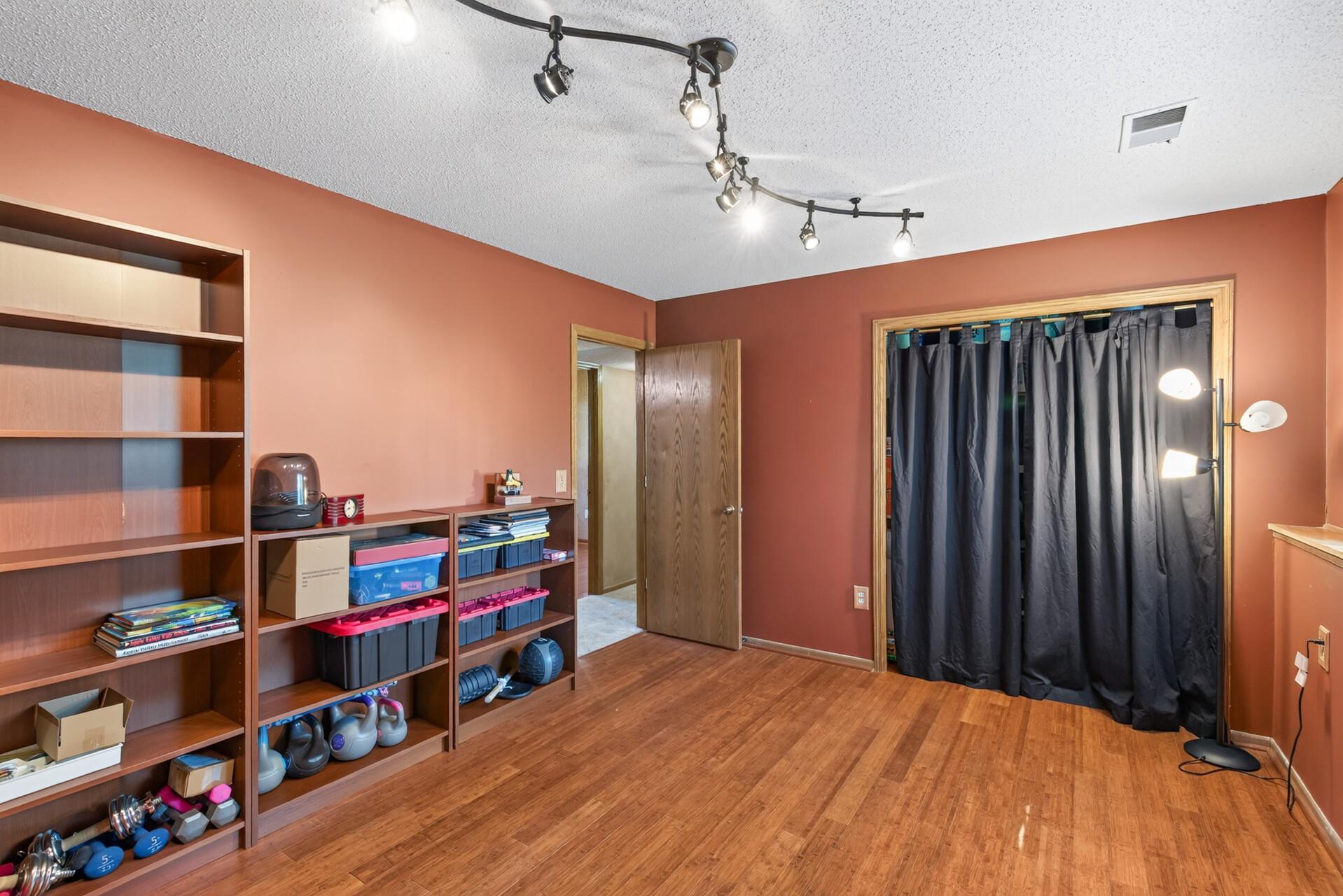 View of Residential at 8068 Lower 147th Street, Apple Valley MN 55124, Apple Valley (23 of 35) - Mike Wilen | Minnesota Team Real Estate