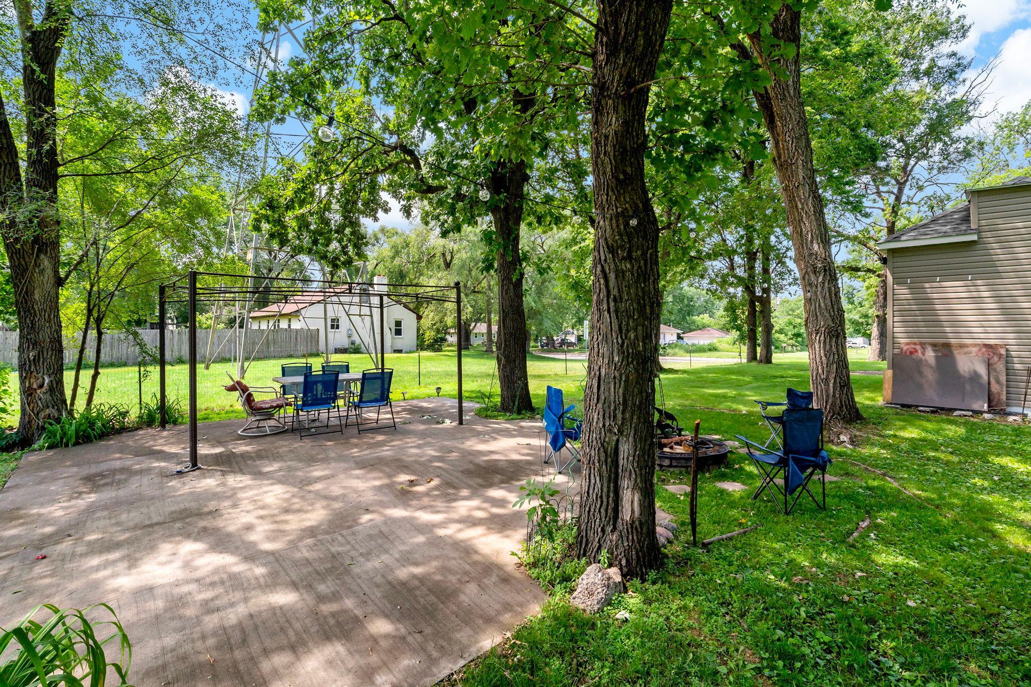 View of Residential at 5740 Dupont Avenue, Brooklyn Center MN 55430, Brooklyn Center (8 of 31) - Mike Wilen | Minnesota Team Real Estate