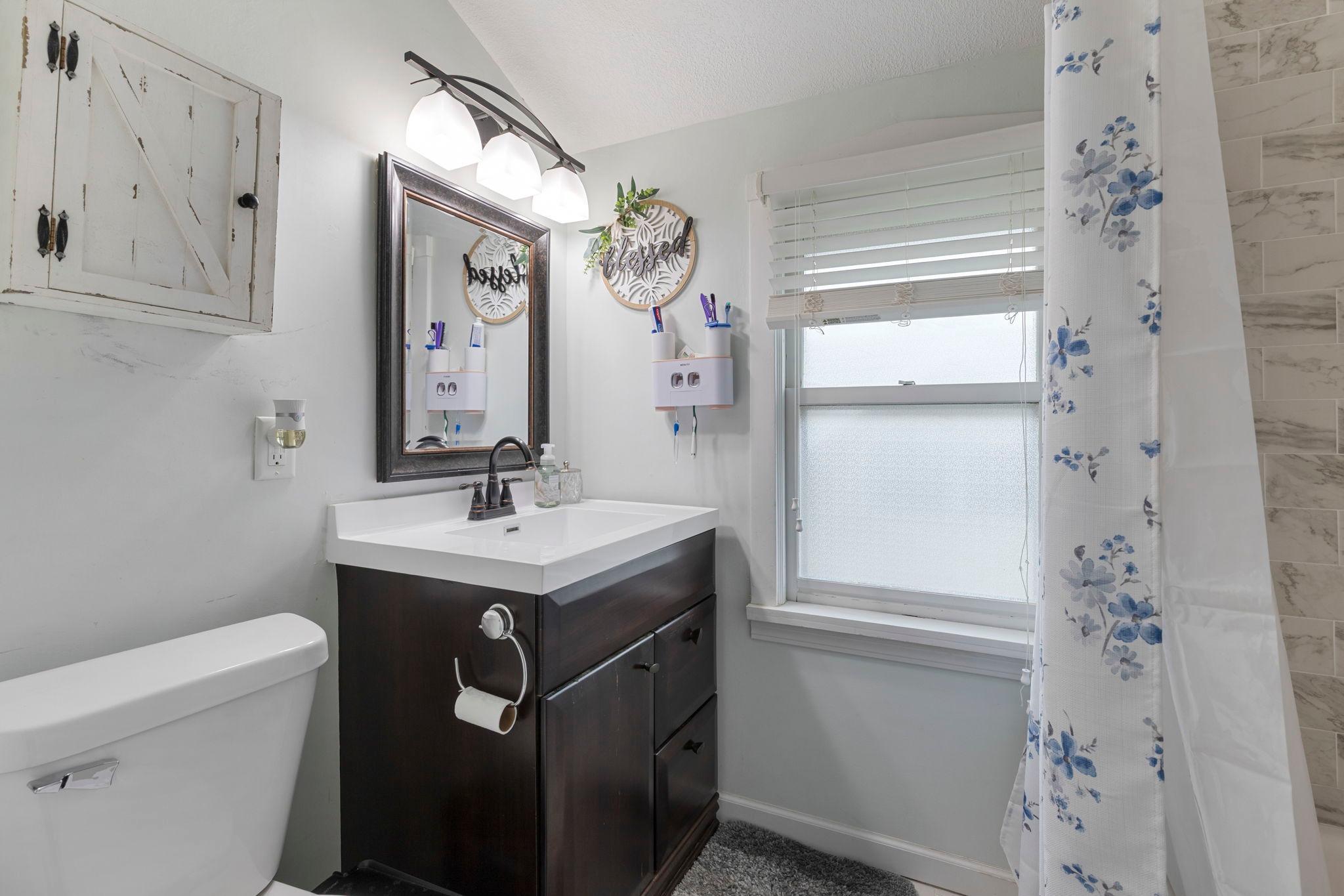 View of Residential at 3810 Thomas Avenue, Minneapolis MN 55412, Minneapolis (19 of 38) - Mike Wilen | Minnesota Team Real Estate