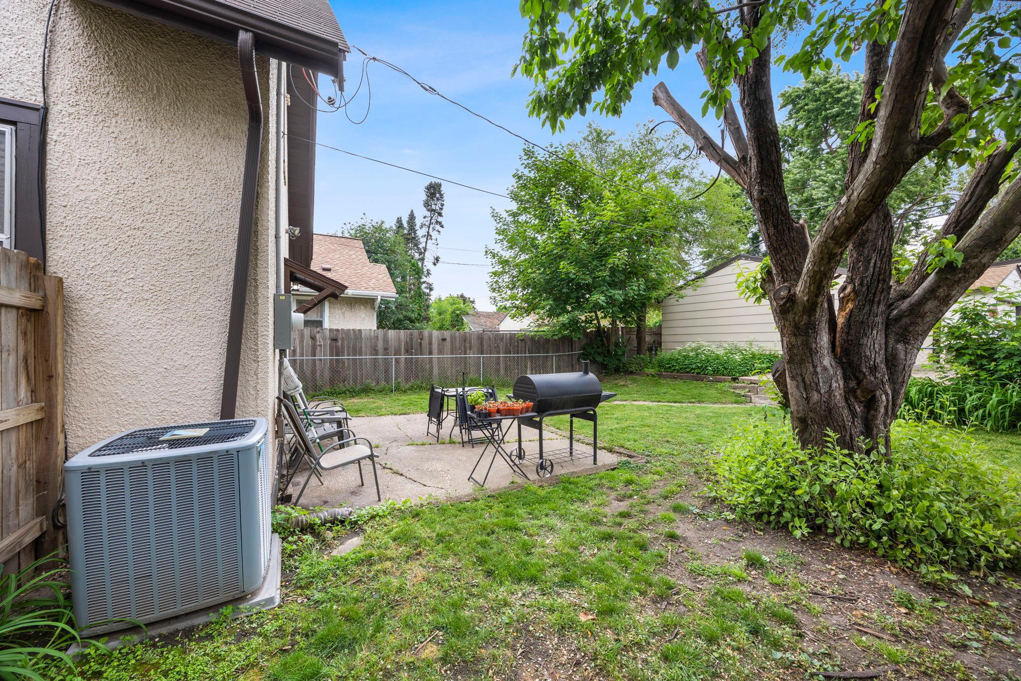View of Residential at 3810 Thomas Avenue, Minneapolis MN 55412, Minneapolis (33 of 38) - Mike Wilen | Minnesota Team Real Estate