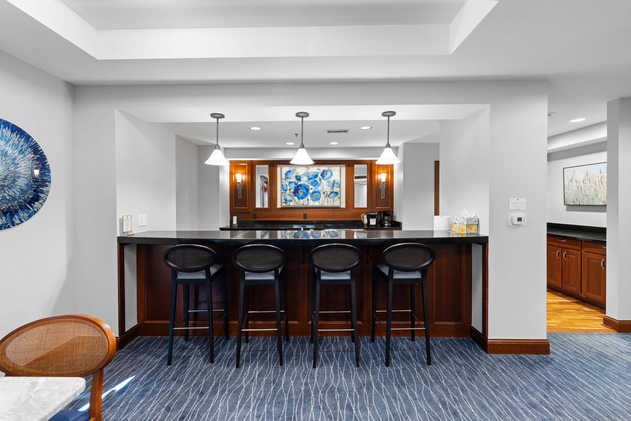 View of Residential at 408 Parkers Lake Road #206, Wayzata MN 55391, Wayzata (47 of 82) - Mike Wilen | Minnesota Team Real Estate