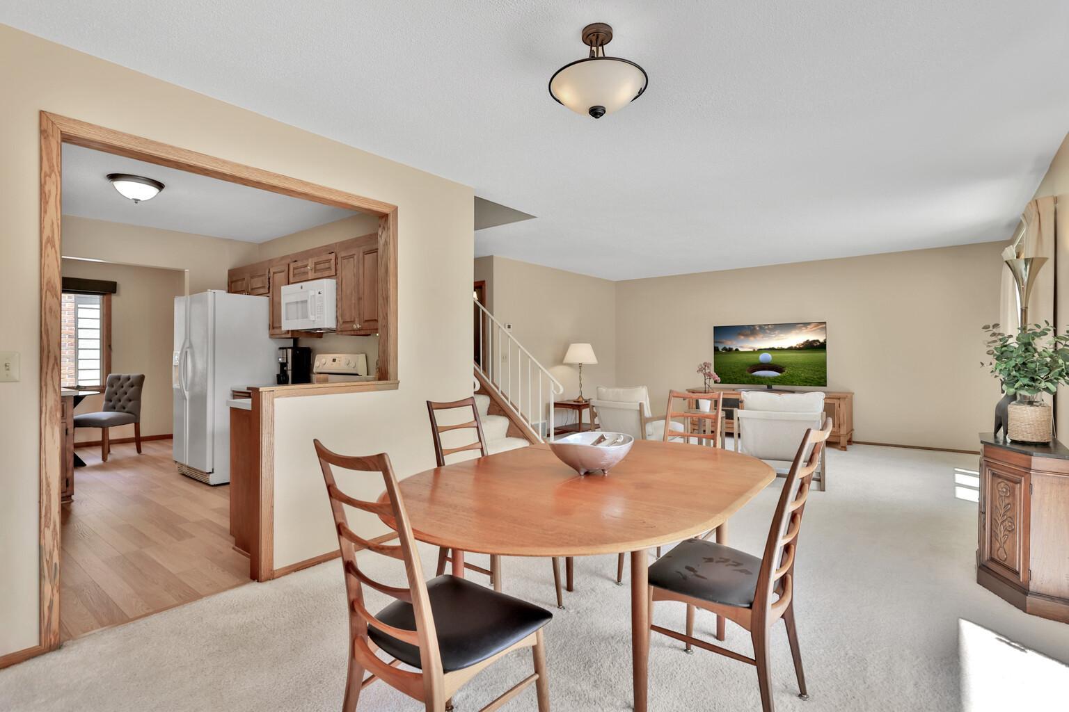 View of Residential at 8286 Kingslee Road, Bloomington MN 55438, Bloomington (8 of 35) - Mike Wilen | Minnesota Team Real Estate