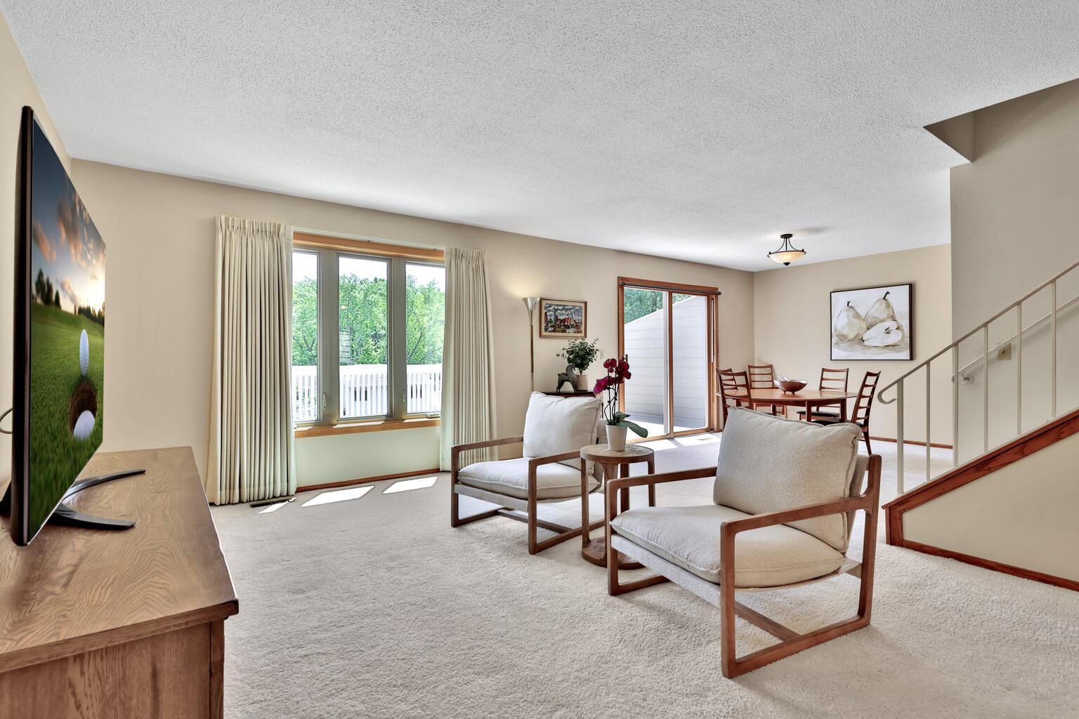 View of Residential at 8286 Kingslee Road, Bloomington MN 55438, Bloomington (11 of 35) - Mike Wilen | Minnesota Team Real Estate