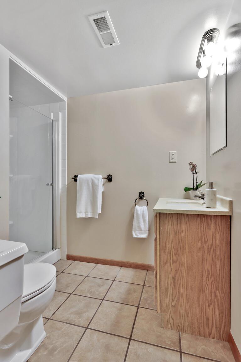View of Residential at 8286 Kingslee Road, Bloomington MN 55438, Bloomington (30 of 35) - Mike Wilen | Minnesota Team Real Estate