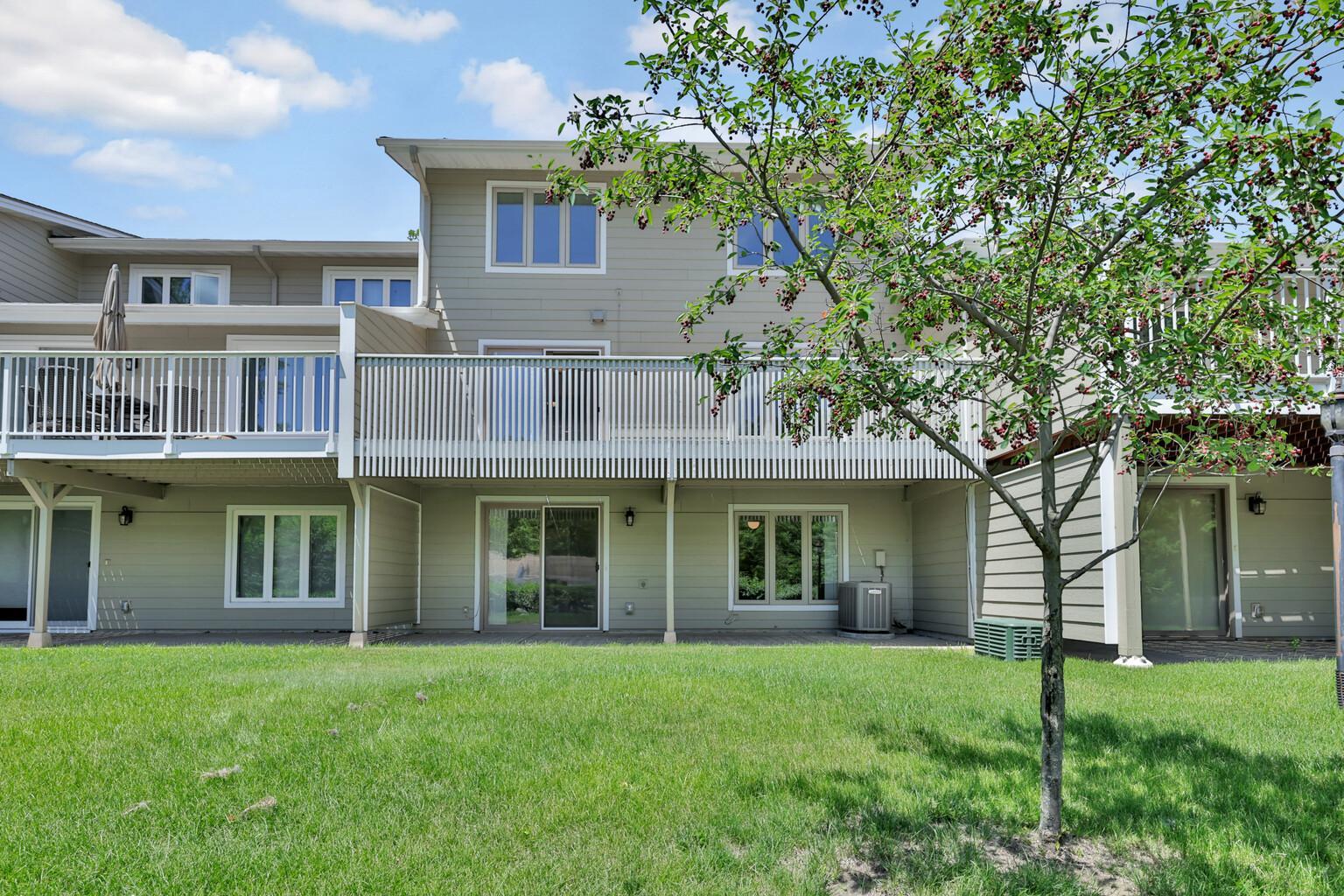 View of Residential at 8286 Kingslee Road, Bloomington MN 55438, Bloomington (33 of 35) - Mike Wilen | Minnesota Team Real Estate