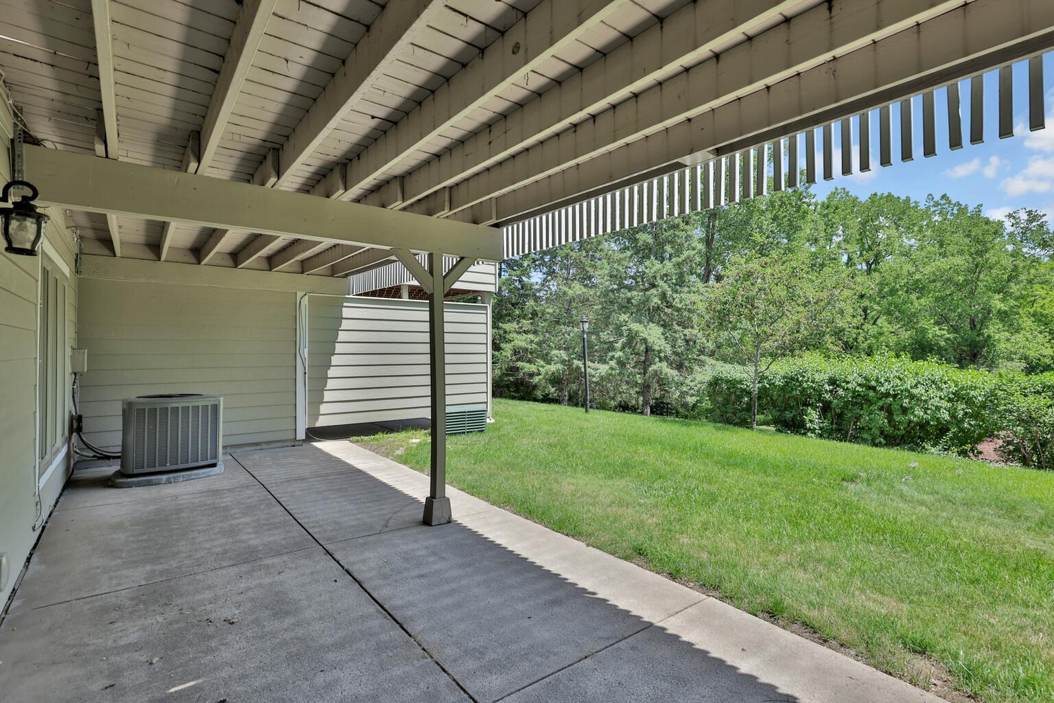View of Residential at 8286 Kingslee Road, Bloomington MN 55438, Bloomington (32 of 35) - Mike Wilen | Minnesota Team Real Estate