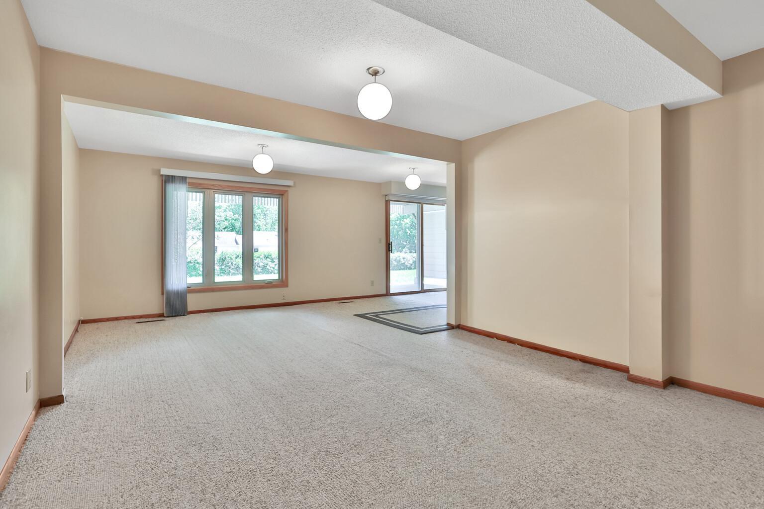 View of Residential at 8286 Kingslee Road, Bloomington MN 55438, Bloomington (24 of 35) - Mike Wilen | Minnesota Team Real Estate