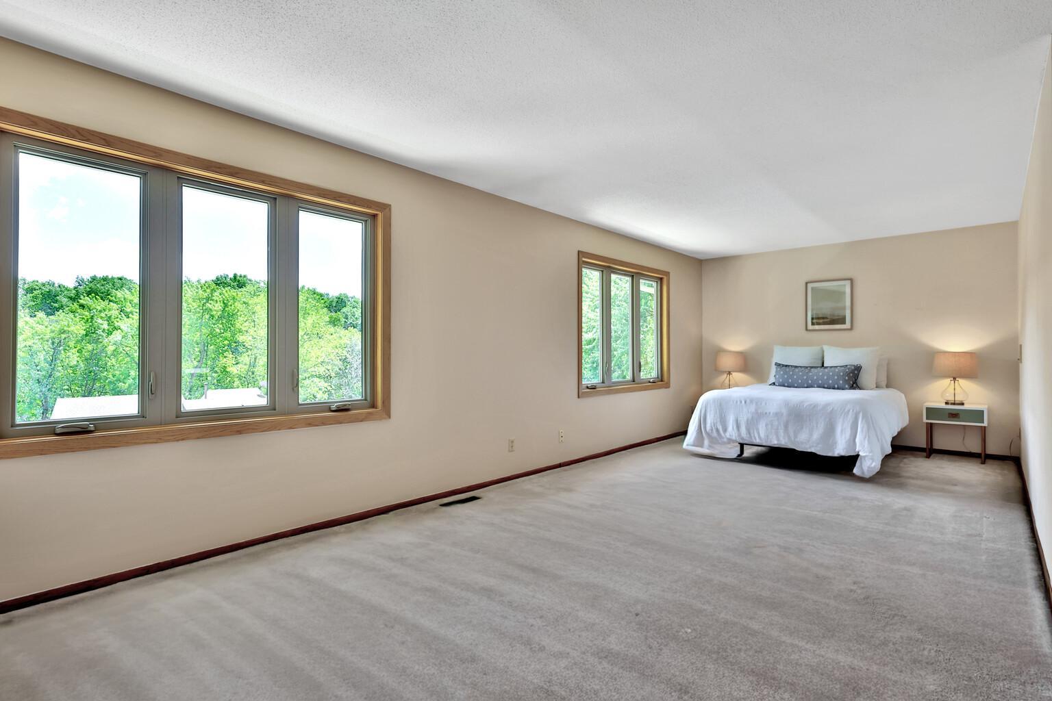 View of Residential at 8286 Kingslee Road, Bloomington MN 55438, Bloomington (18 of 35) - Mike Wilen | Minnesota Team Real Estate