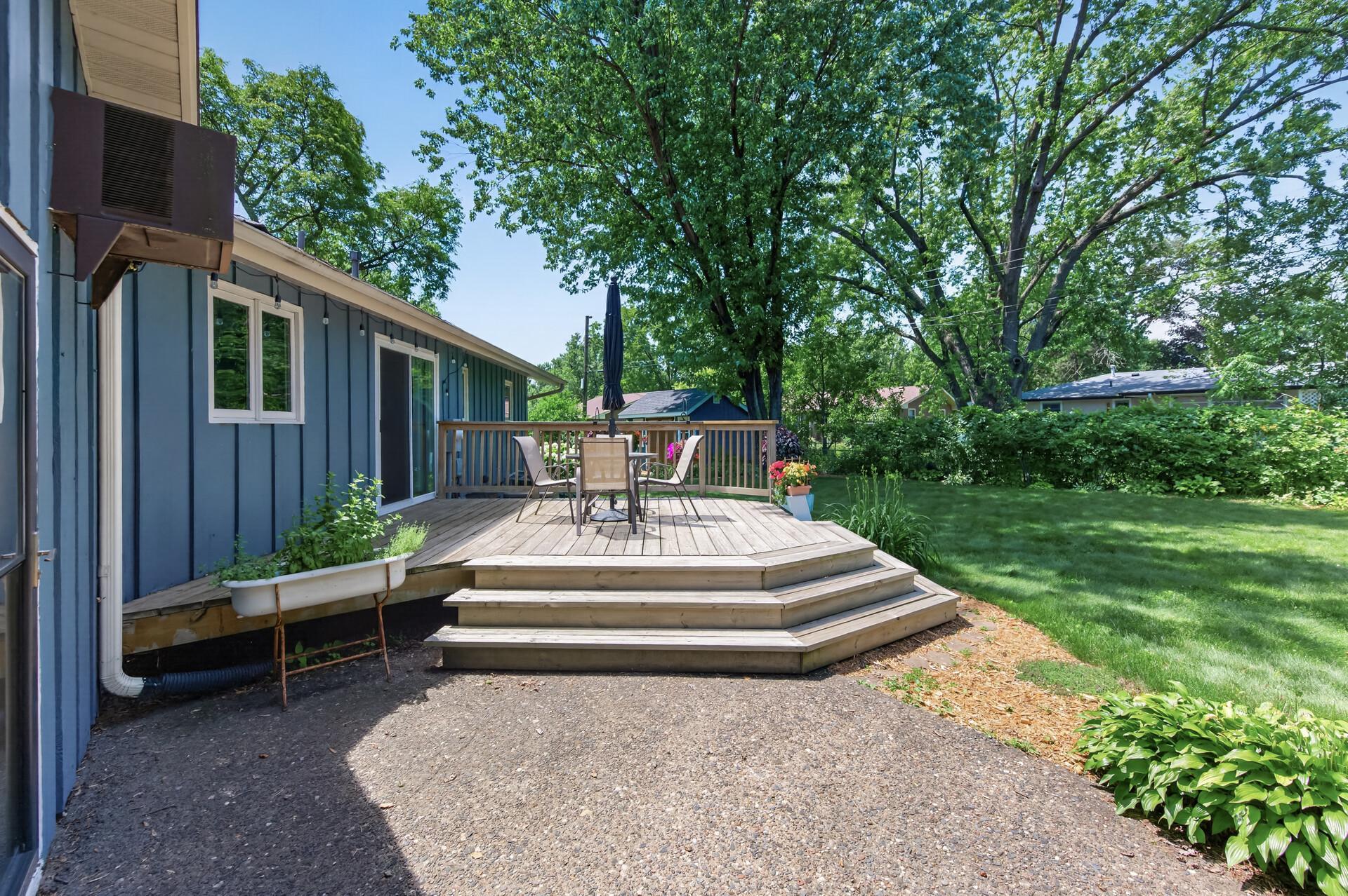 View of Residential at 6700 Kennaston Drive, Fridley MN 55432, Fridley (39 of 50) - Mike Wilen | Minnesota Team Real Estate