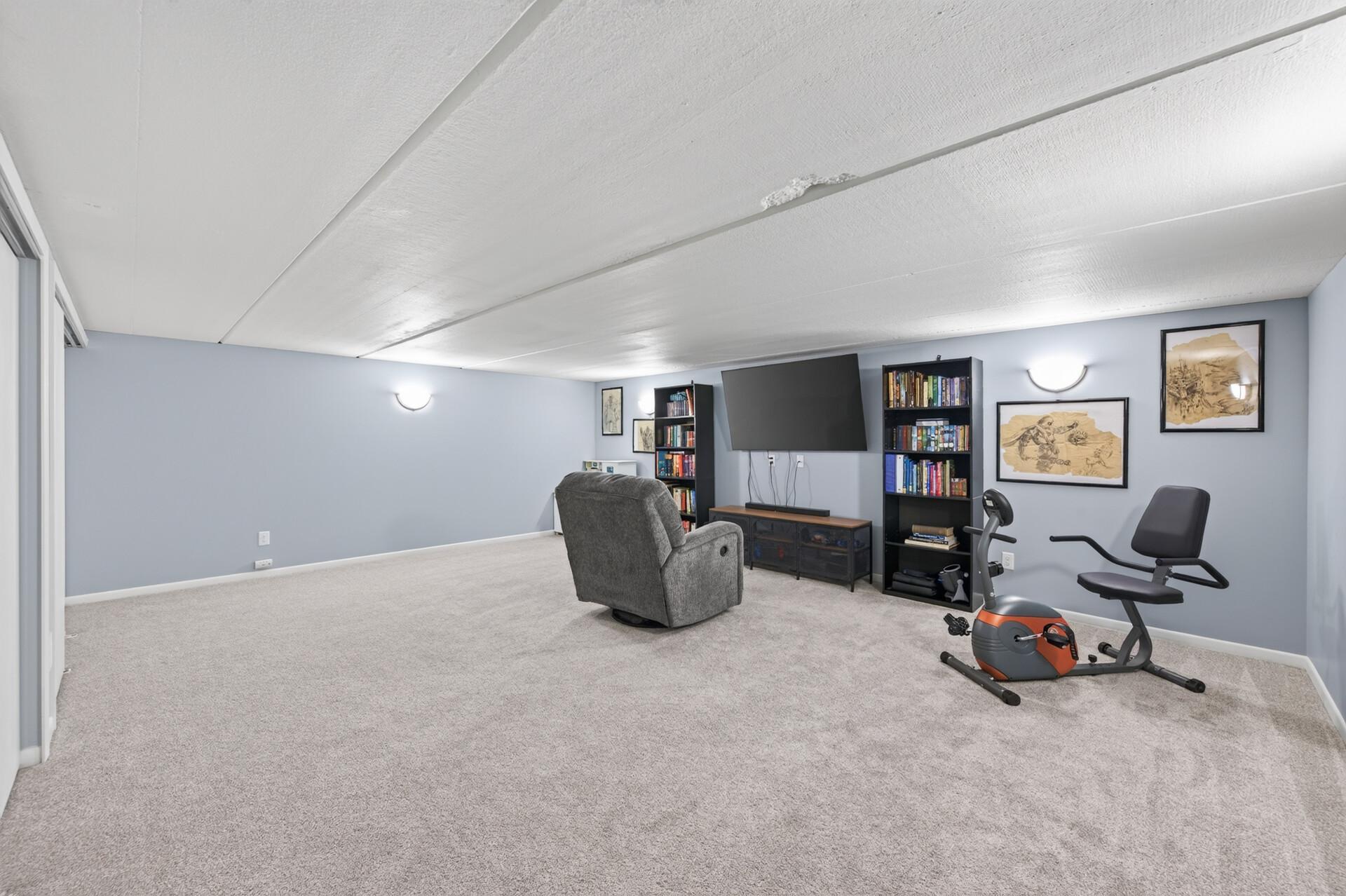 View of Residential at 6700 Kennaston Drive, Fridley MN 55432, Fridley (35 of 50) - Mike Wilen | Minnesota Team Real Estate