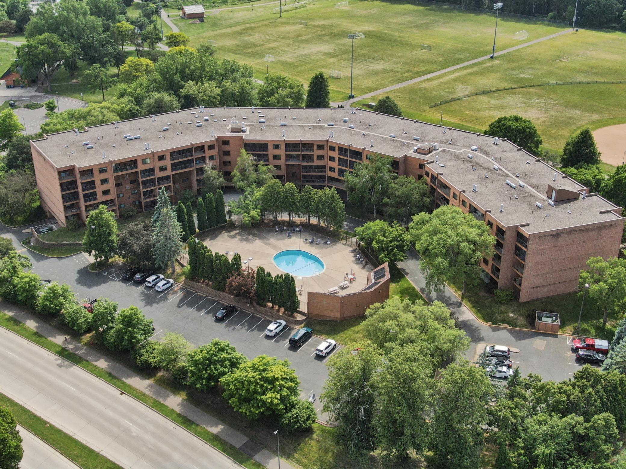 View of Residential at 3320 Louisiana Avenue #504, Saint Louis Park MN 55426, Saint Louis Park (30 of 34) - Mike Wilen | Minnesota Team Real Estate