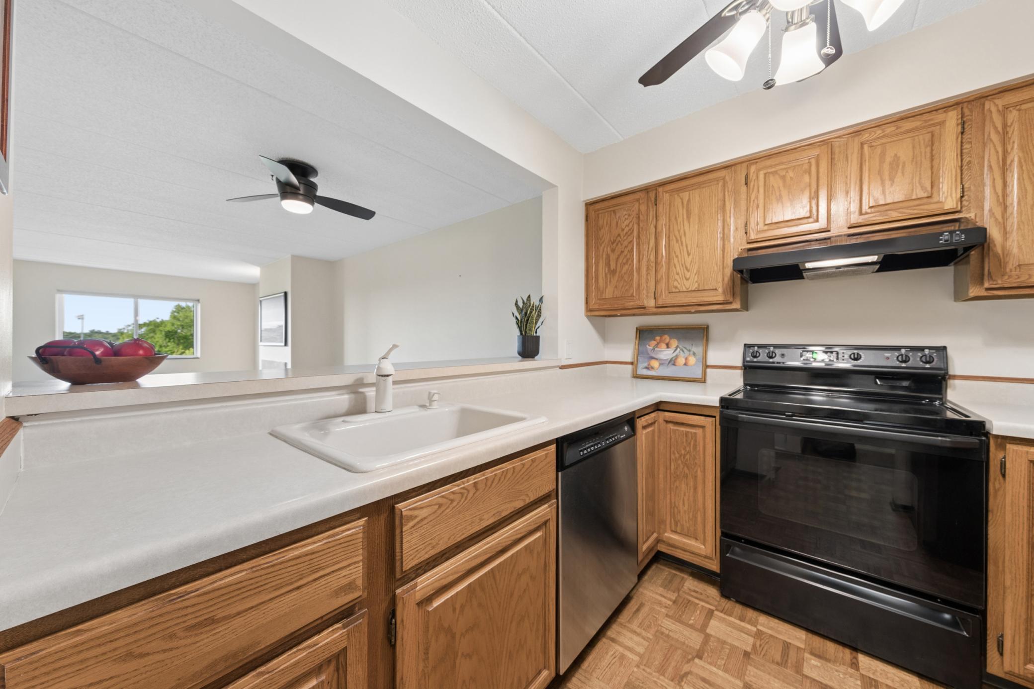 View of Residential at 3320 Louisiana Avenue #504, Saint Louis Park MN 55426, Saint Louis Park (9 of 34) - Mike Wilen | Minnesota Team Real Estate