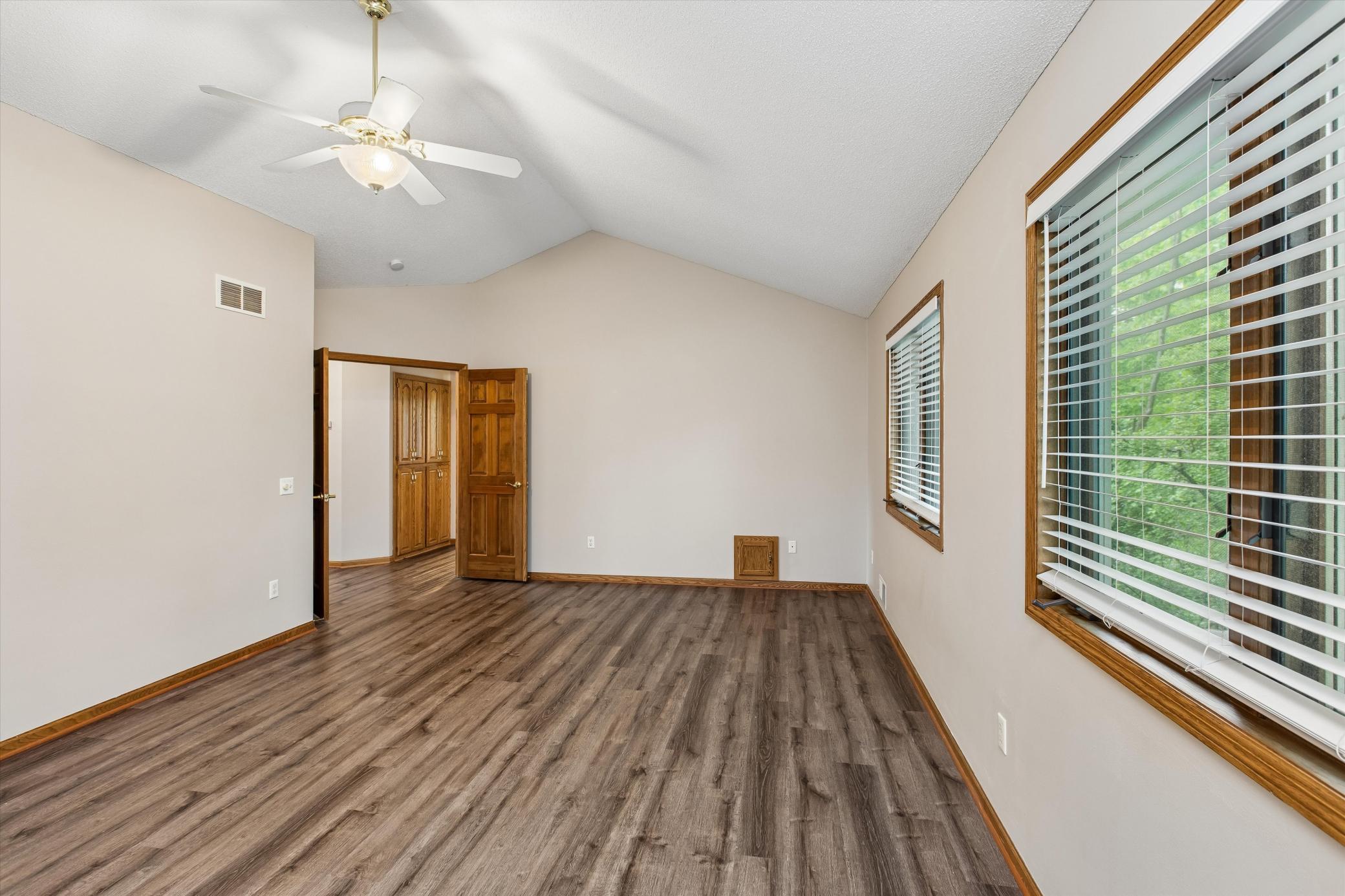 View of Residential at 17123 Jonathan Court, Lakeville MN 55044, Lakeville (26 of 40) - Mike Wilen | Minnesota Team Real Estate