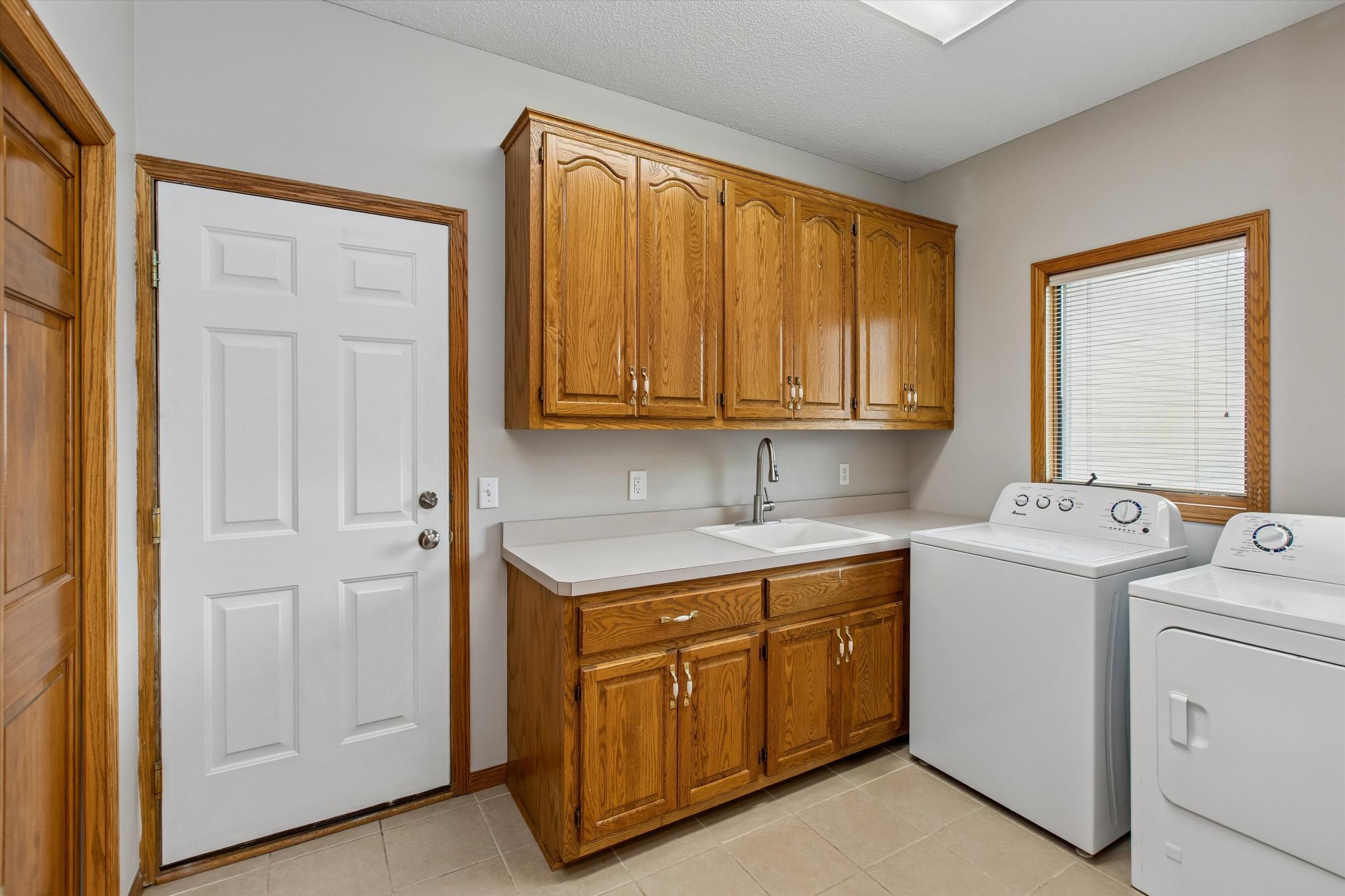 View of Residential at 17123 Jonathan Court, Lakeville MN 55044, Lakeville (22 of 40) - Mike Wilen | Minnesota Team Real Estate