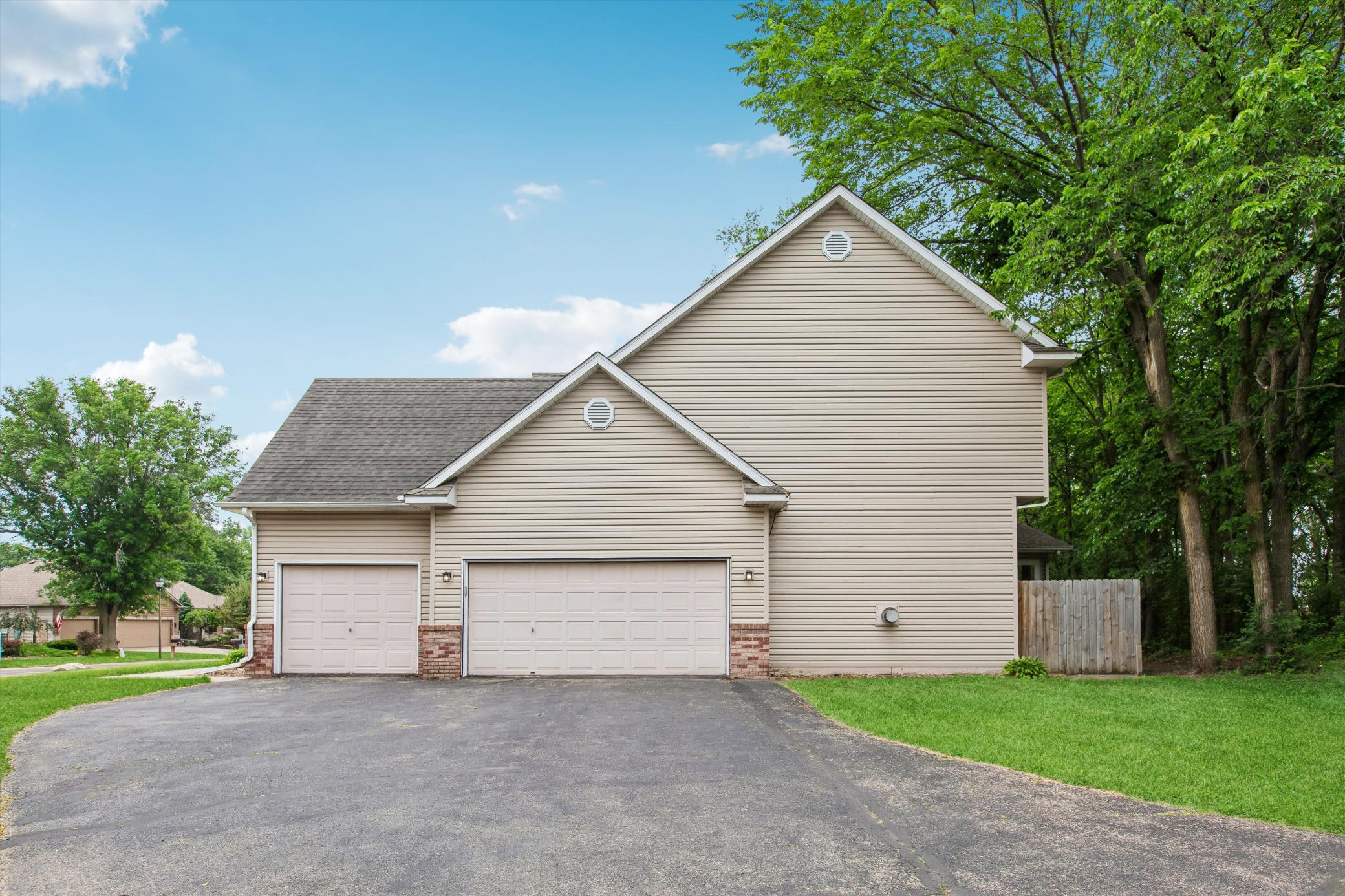 View of Residential at 17123 Jonathan Court, Lakeville MN 55044, Lakeville (3 of 40) - Mike Wilen | Minnesota Team Real Estate