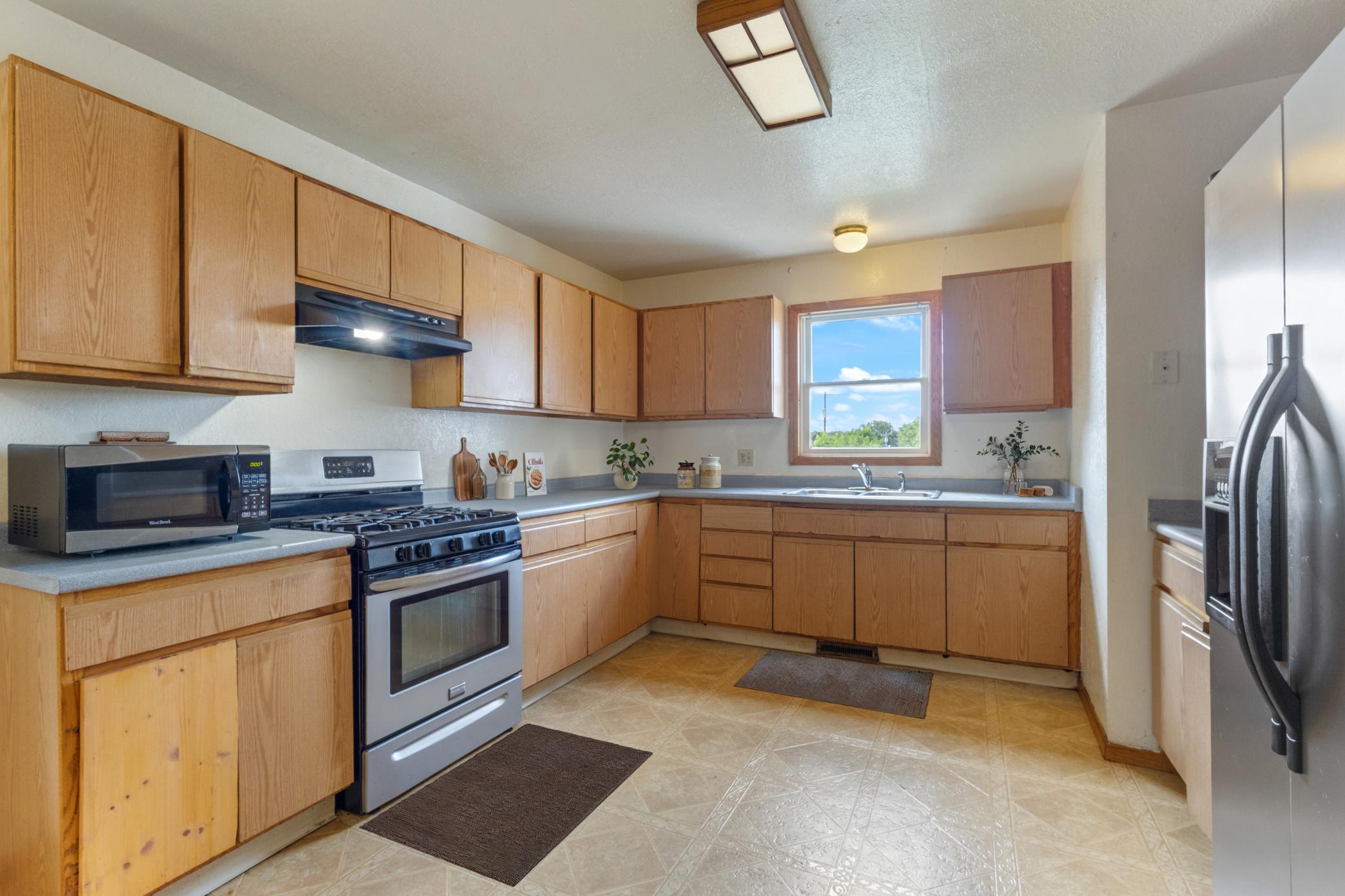 View of Residential at 1320 Wilson Avenue, Saint Paul MN 55106, Saint Paul (4 of 11) - Mike Wilen | Minnesota Team Real Estate