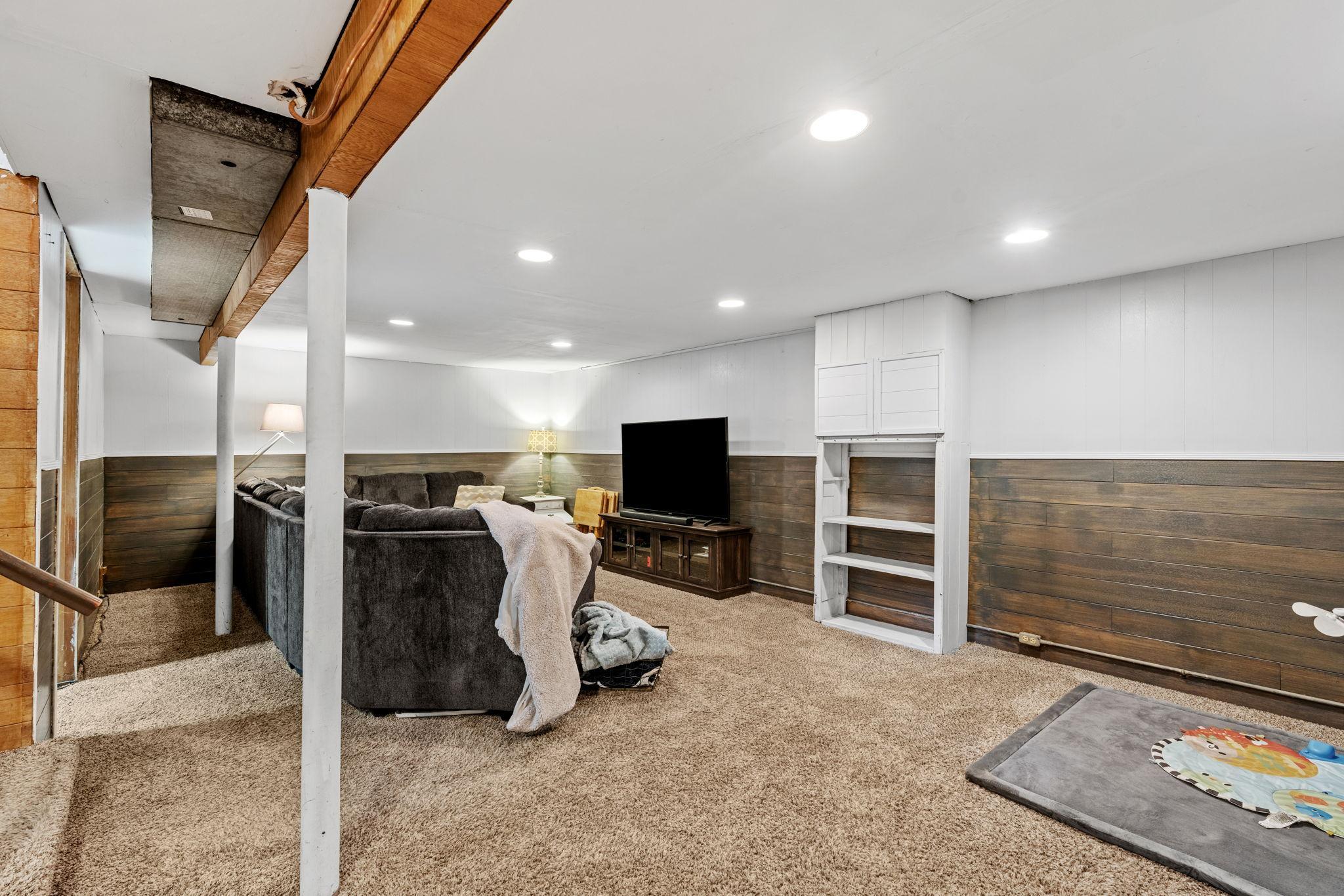 View of Residential at 8940 Columbus Avenue, Bloomington MN 55420, Bloomington (22 of 35) - Mike Wilen | Minnesota Team Real Estate
