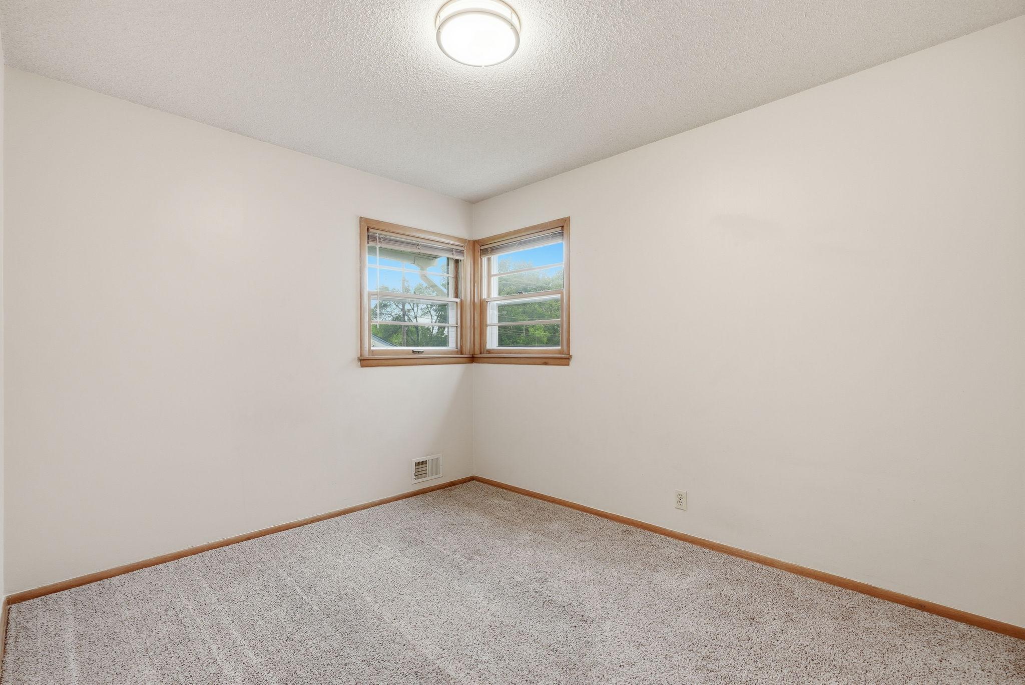 View of Residential at 5132 4th Street, Columbia Heights MN 55421, Columbia Heights (17 of 34) - Mike Wilen | Minnesota Team Real Estate