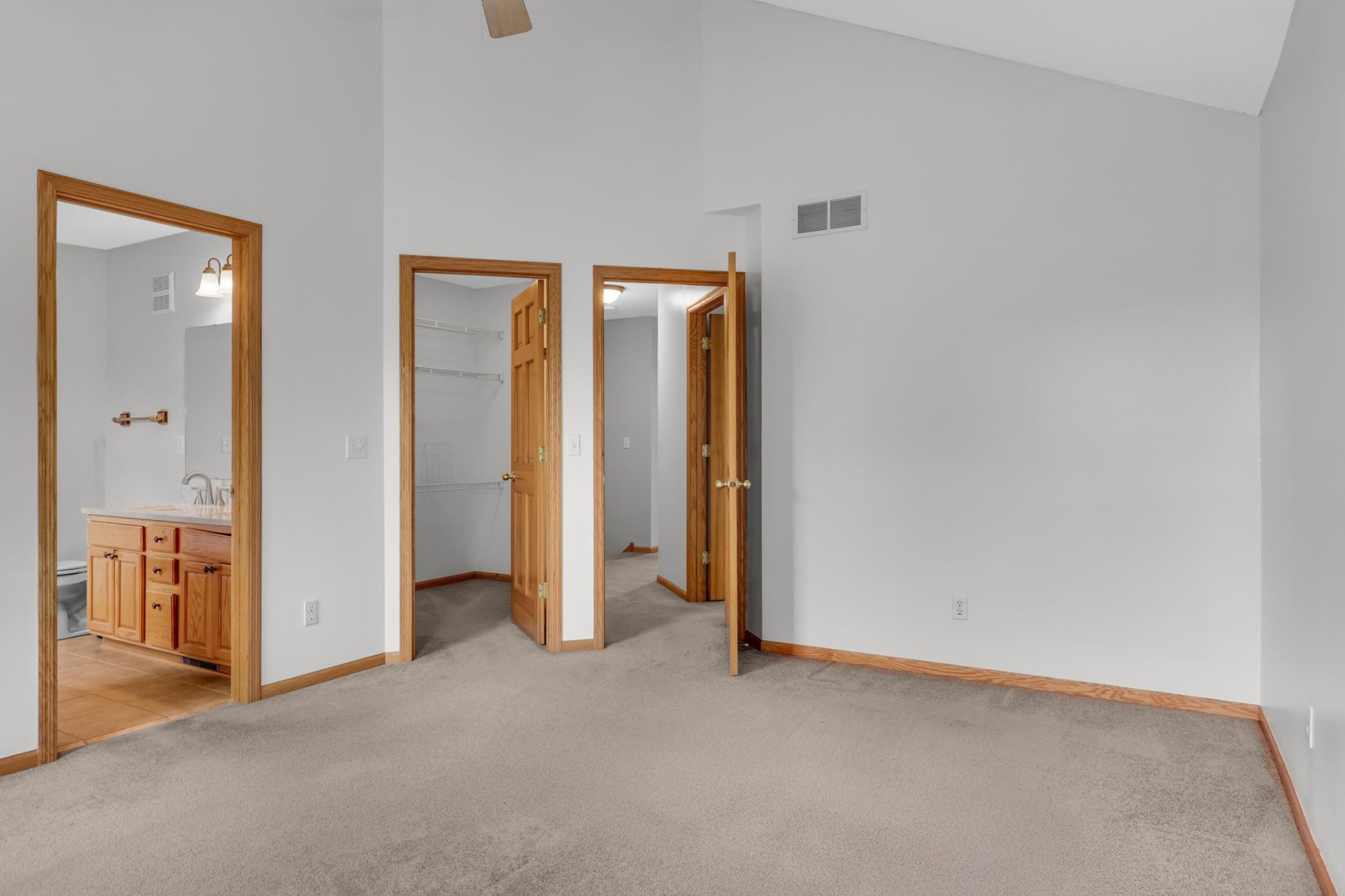 View of Residential at 9771 Gable Drive, Eden Prairie MN 55347, Eden Prairie (21 of 40) - Mike Wilen | Minnesota Team Real Estate