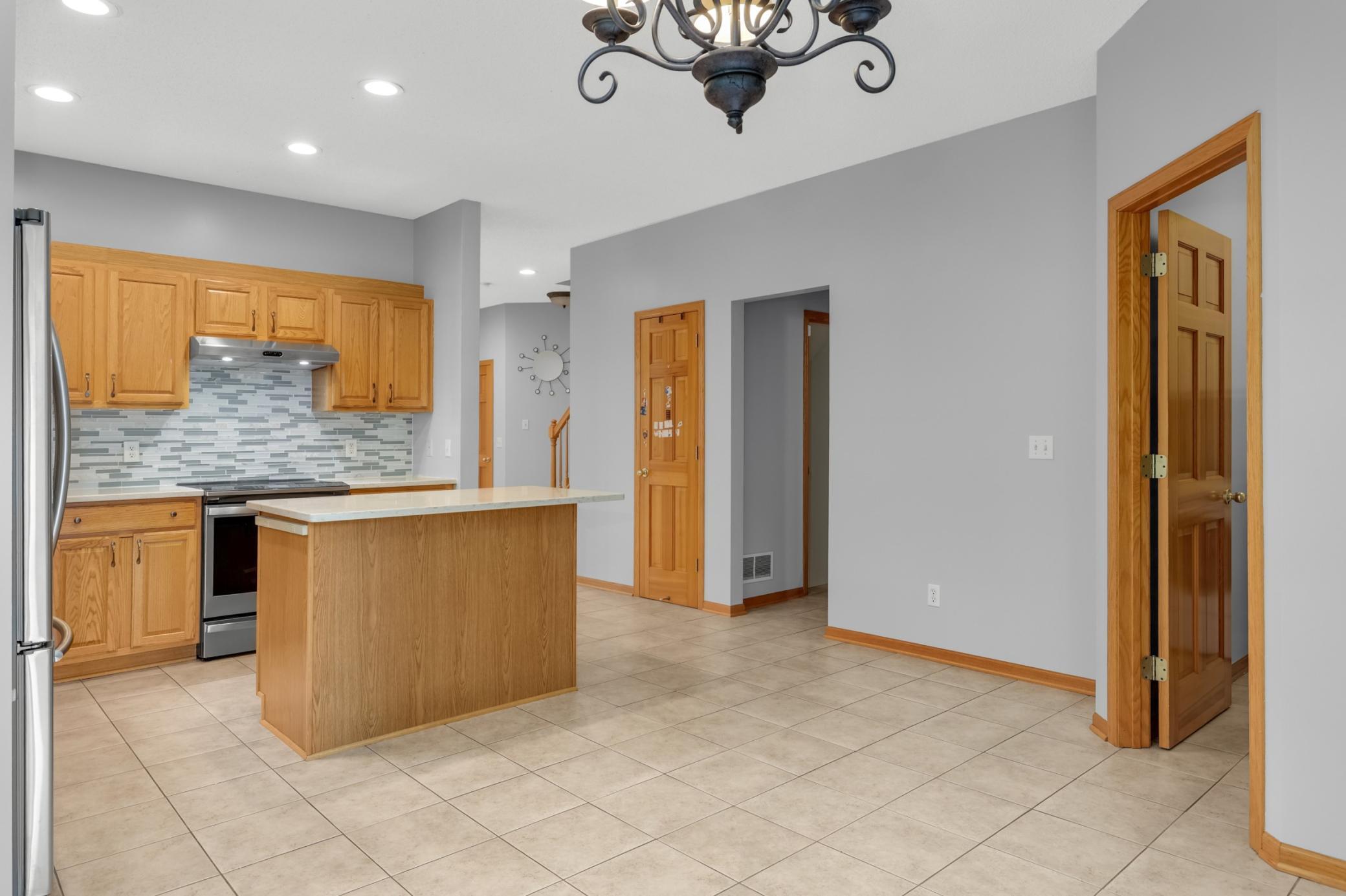 View of Residential at 9771 Gable Drive, Eden Prairie MN 55347, Eden Prairie (16 of 40) - Mike Wilen | Minnesota Team Real Estate