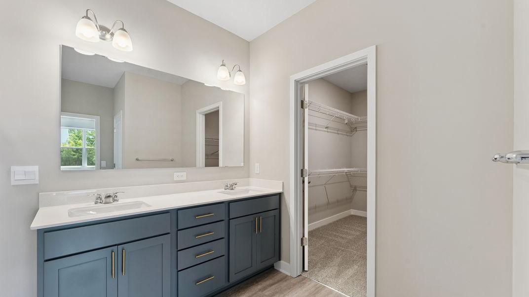 View of Residential at 2156 Bluff Heights Drive, Shakopee MN 55379, Shakopee (12 of 15) - Mike Wilen | Minnesota Team Real Estate
