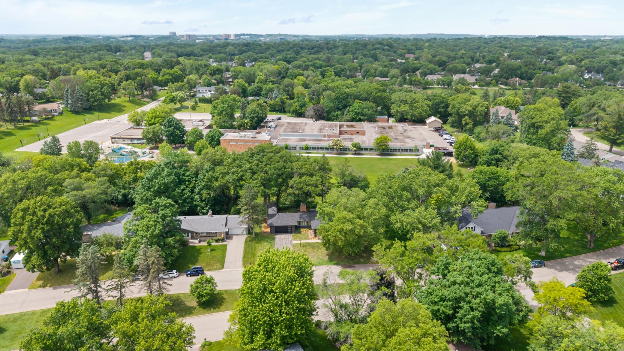 View of Residential at 5308 Ayrshire Boulevard, Edina MN 55436, Edina (39 of 46) - Mike Wilen | Minnesota Team Real Estate