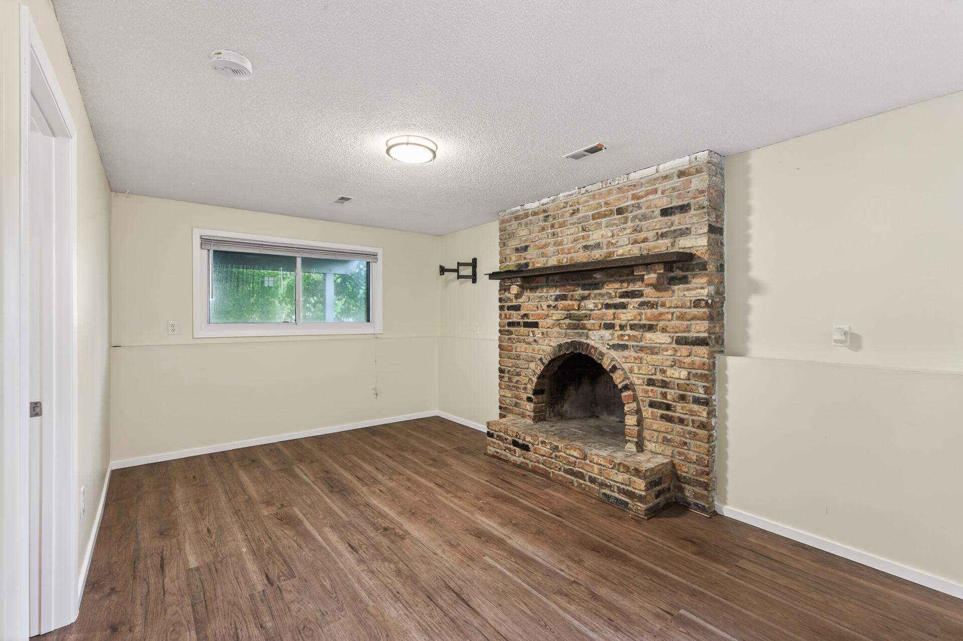 View of Residential at 1738 Woodgate Lane, Eagan MN 55122, Eagan (33 of 48) - Mike Wilen | Minnesota Team Real Estate
